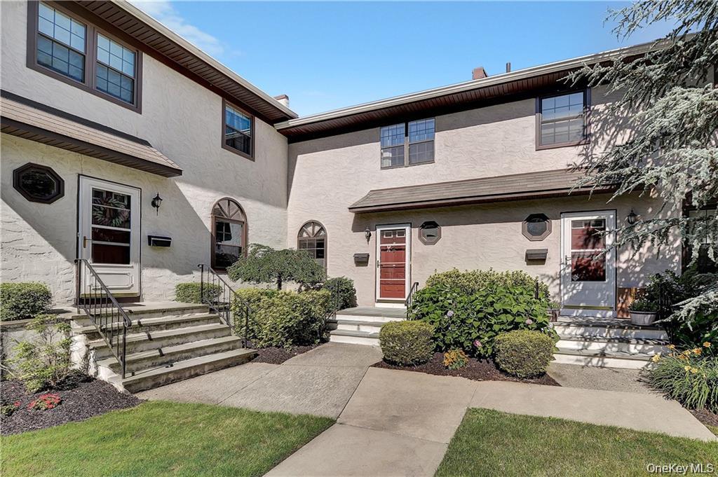 62 Somerset Drive – For Sale