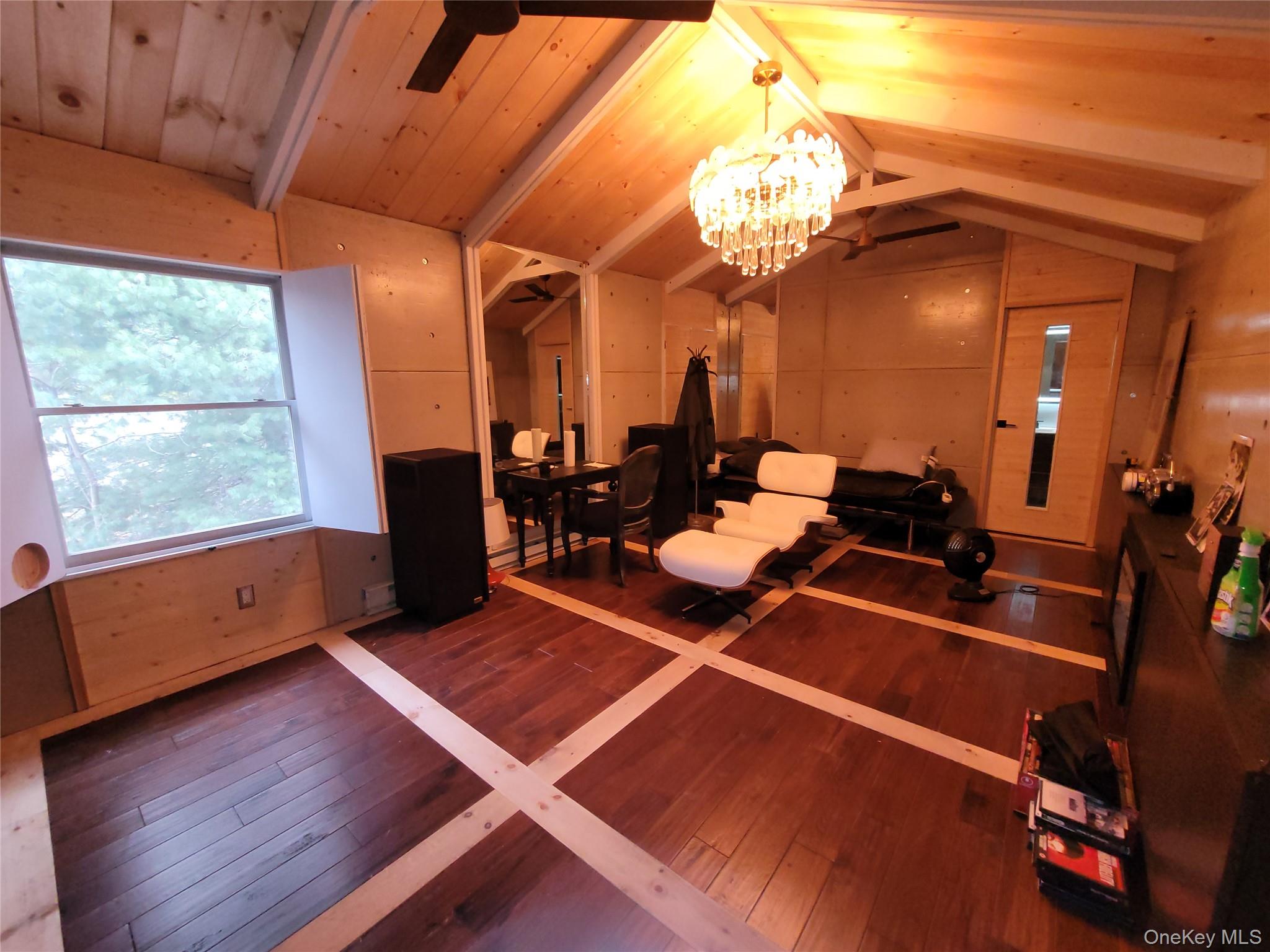 30 Straight Path – For Sale photo 6