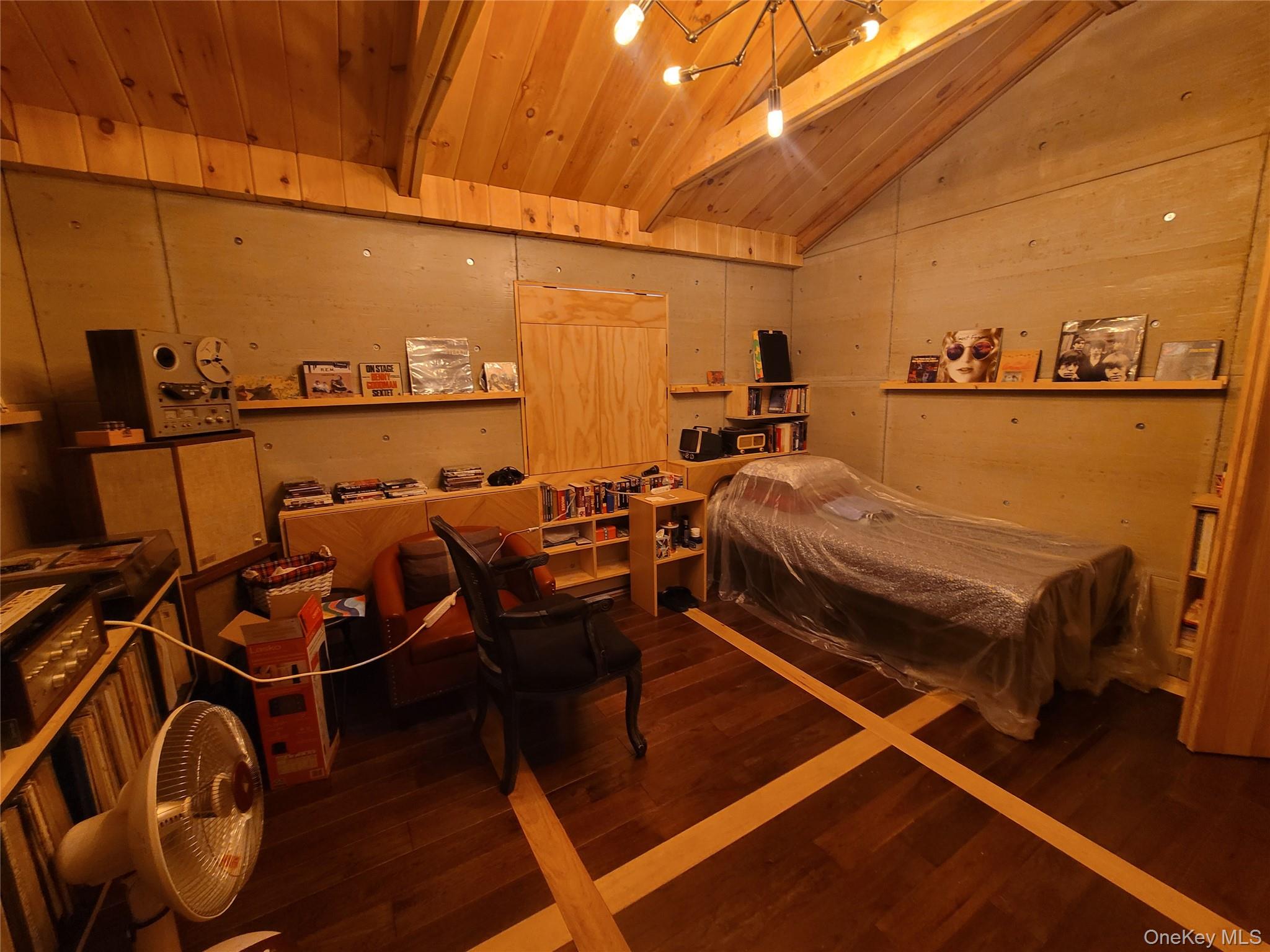 30 Straight Path – For Sale photo 16