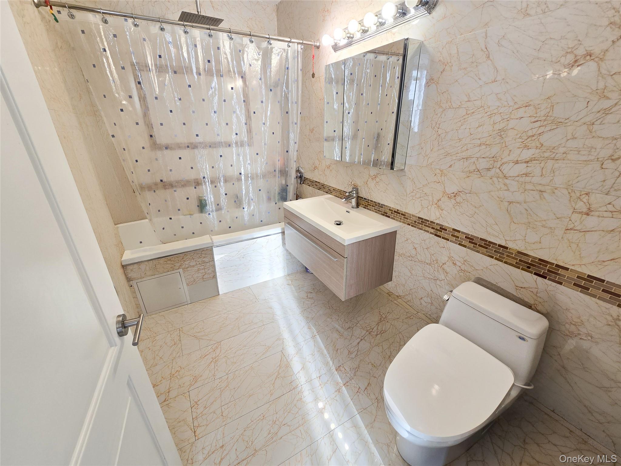 63-36 99 Sreet, Unit 8C photo 15
