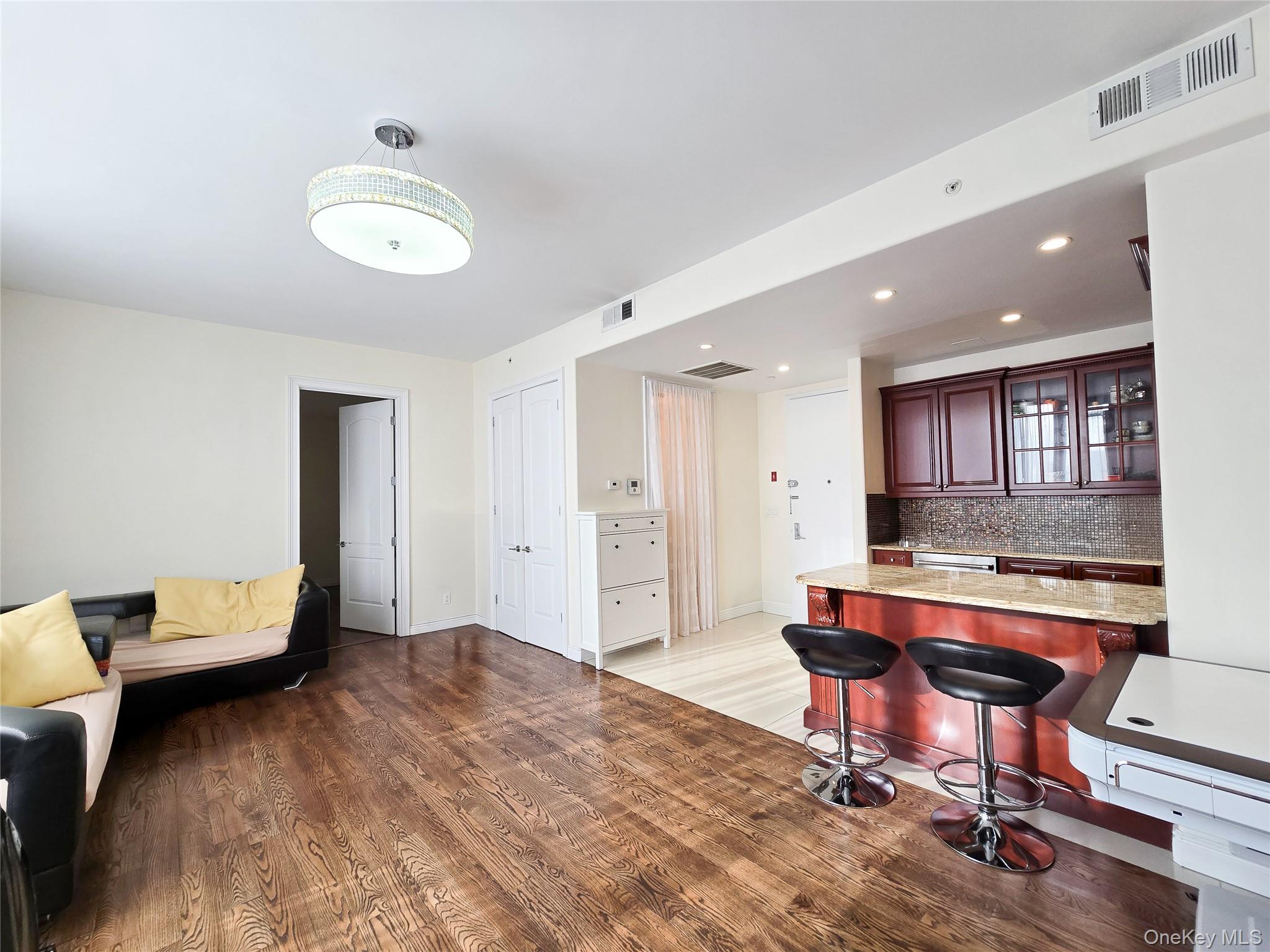 63-36 99 Sreet, Unit 8C photo 14