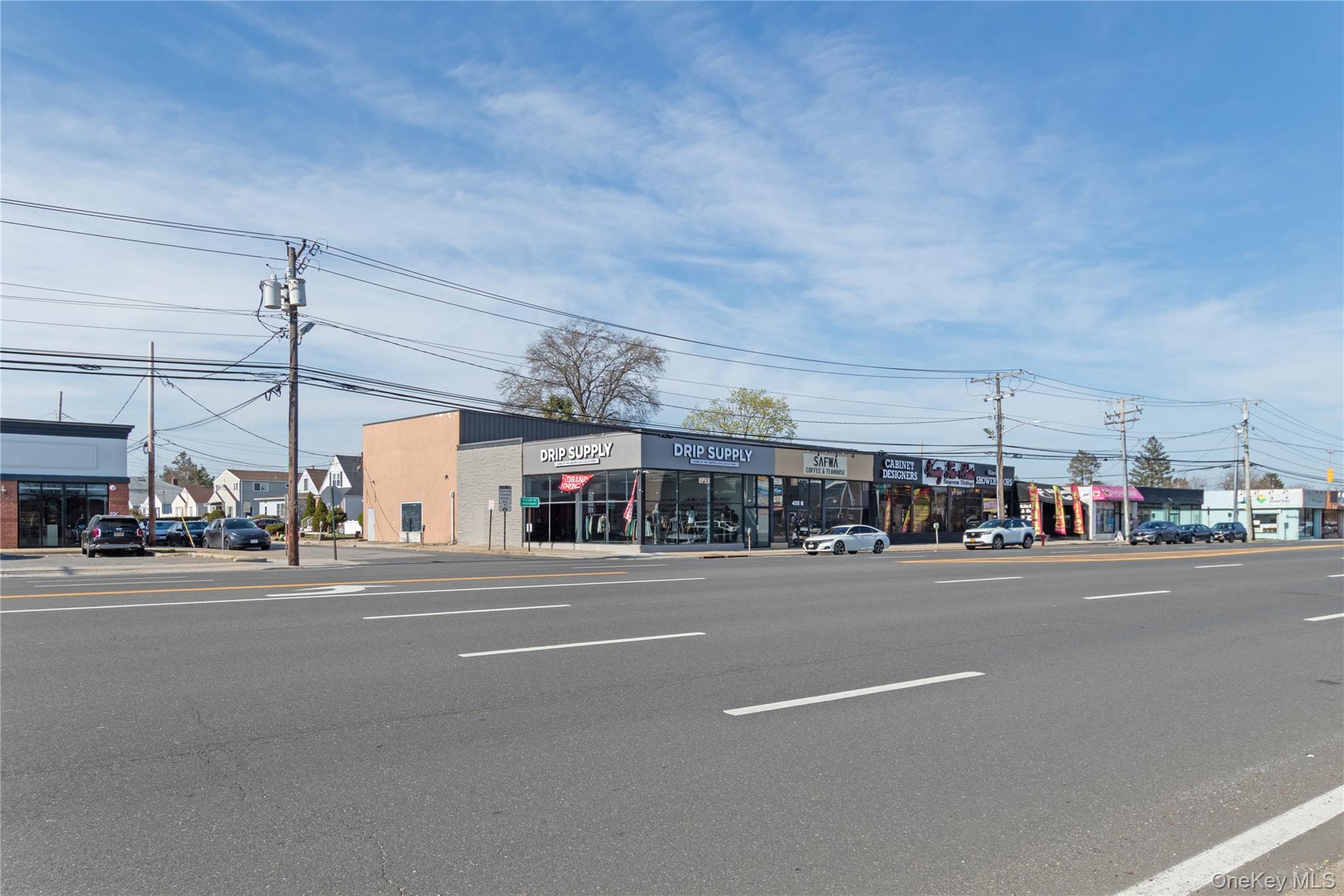 435 Old Country Road, Unit 435