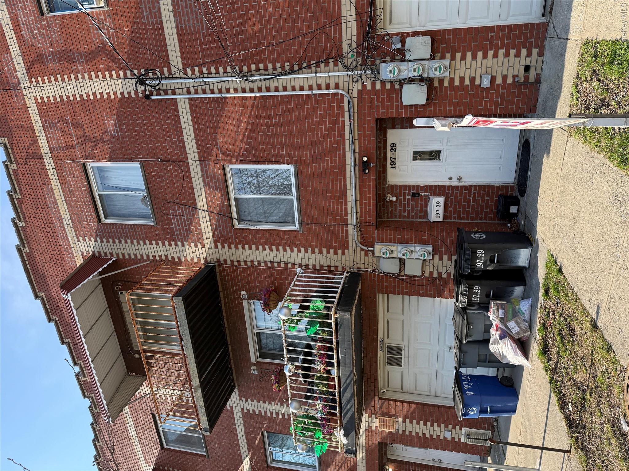 197-29 Hiawatha Avenue – For Sale