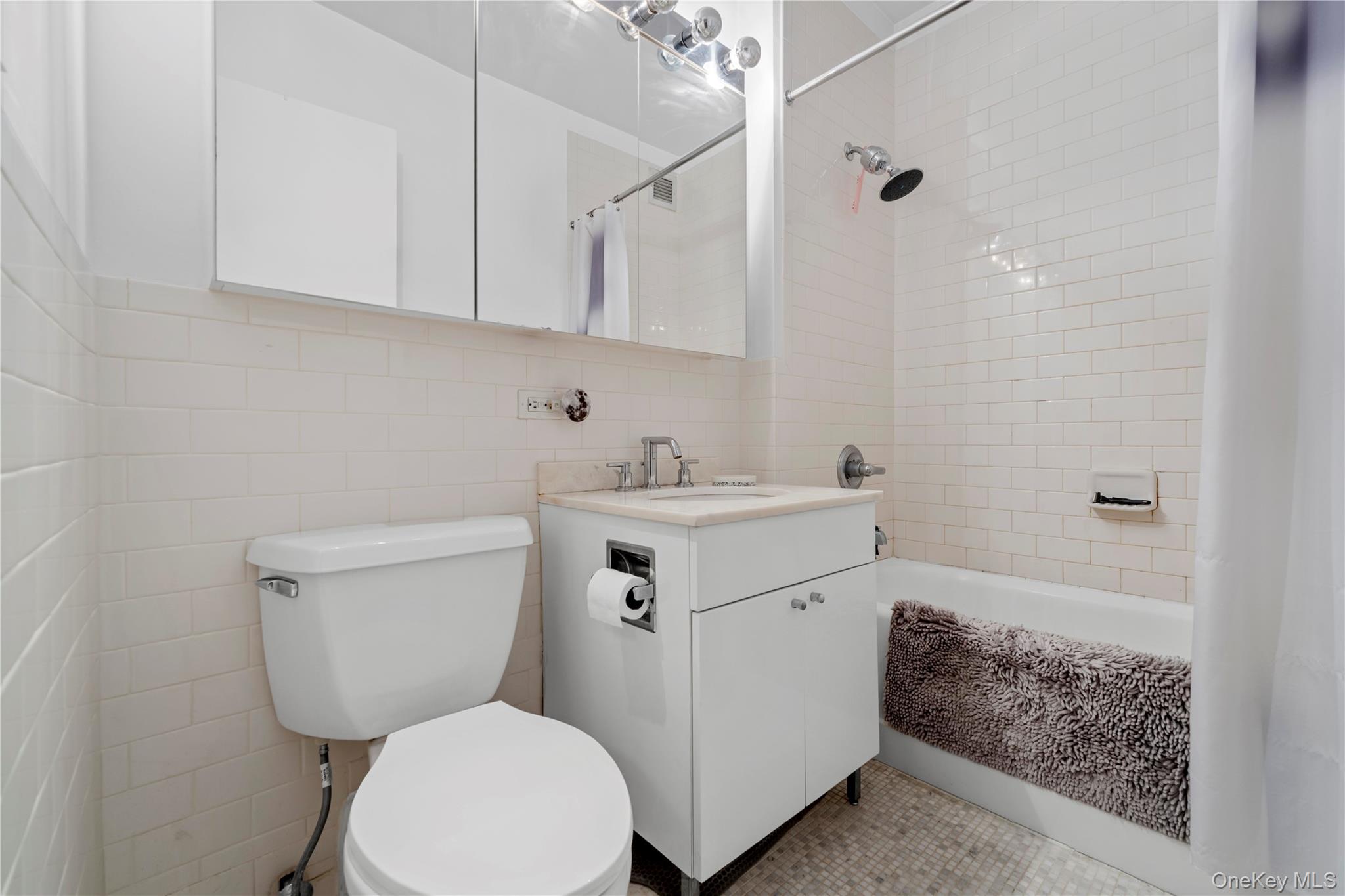 99 John Street, Unit 626 photo 19