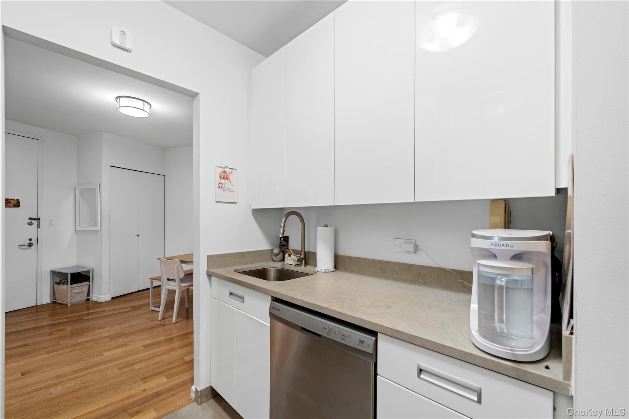 99 John Street, Unit 626 photo 16