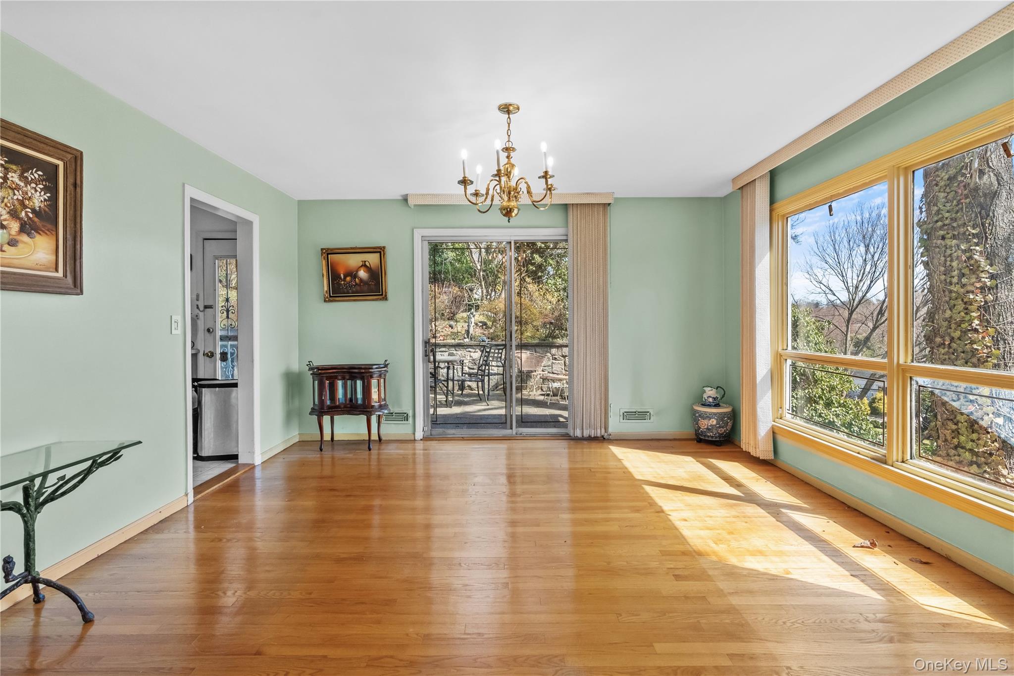 18 Devon Road – For Sale photo 12