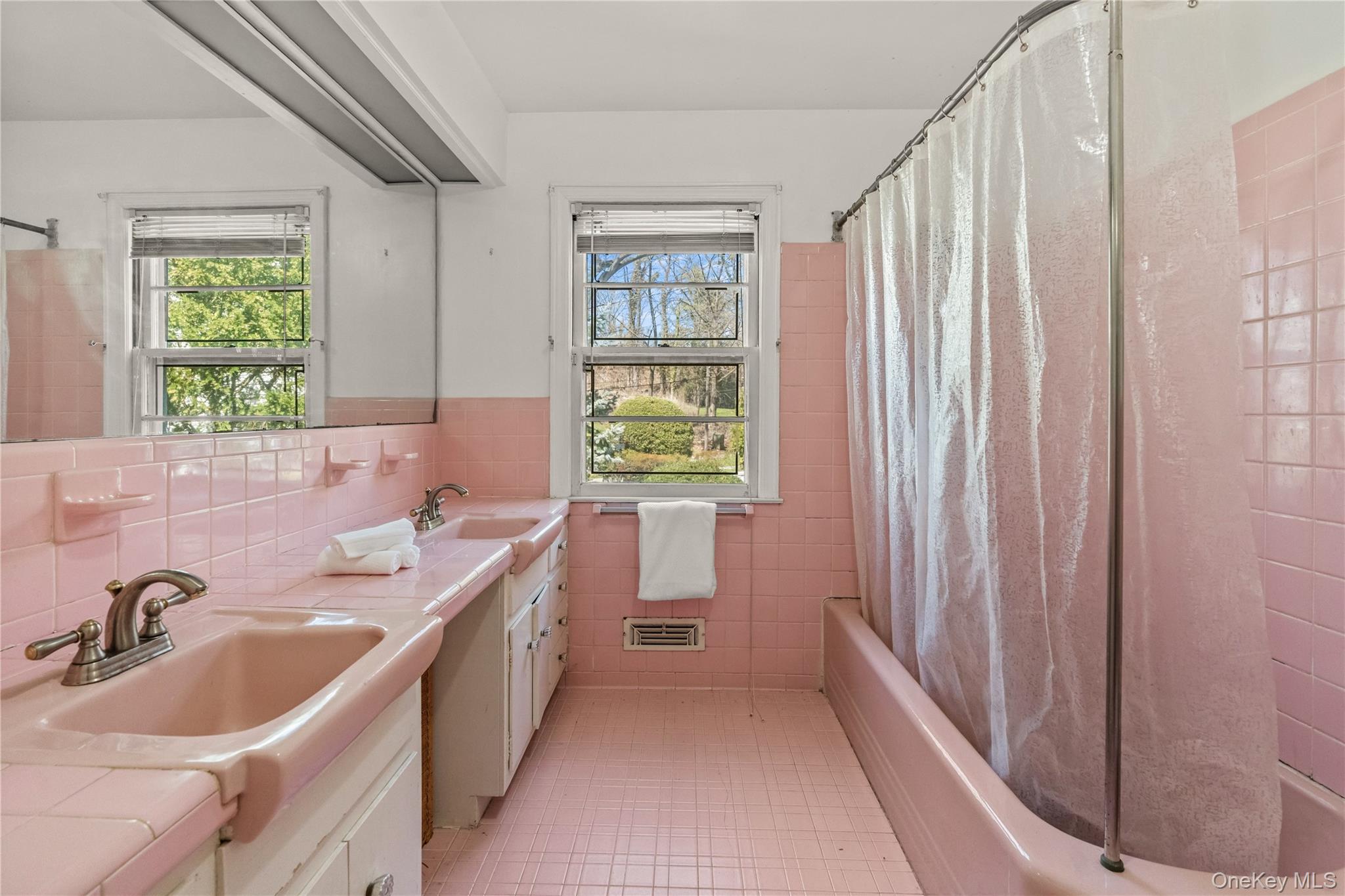 18 Devon Road – For Sale photo 22