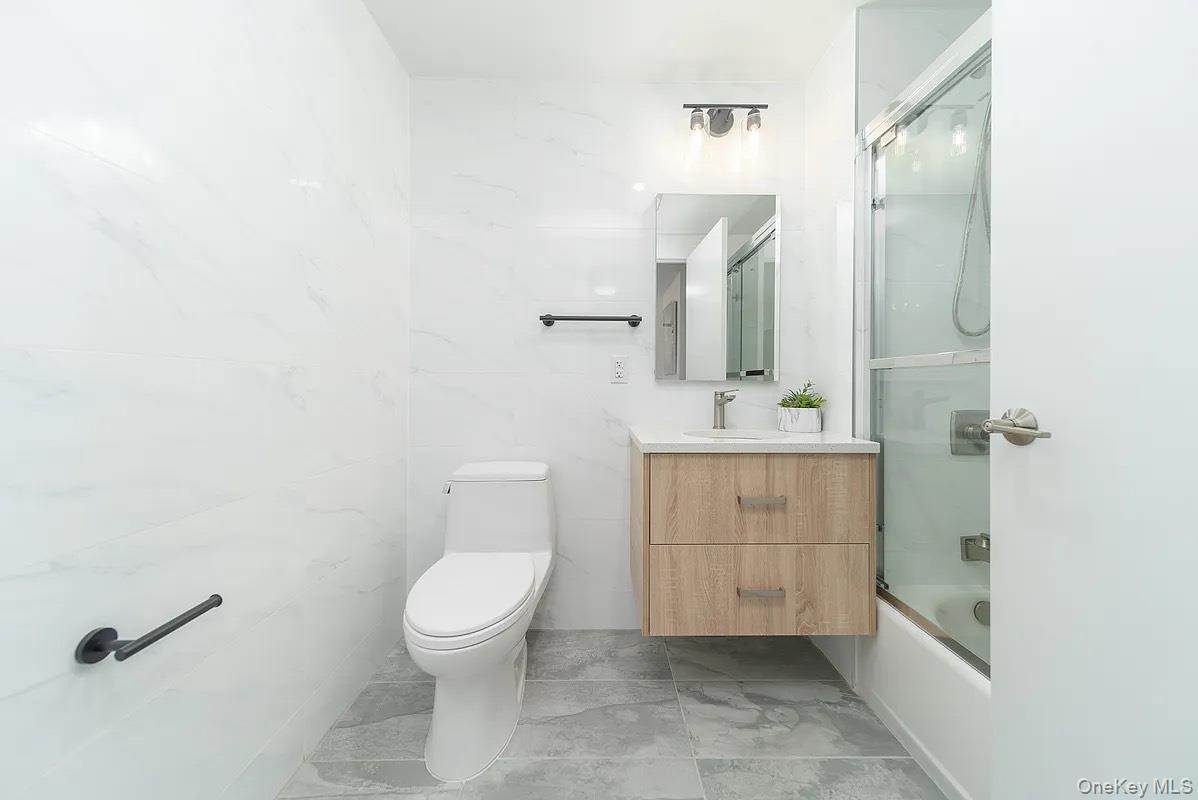 131-19 Fowler Avenue, Unit 4A photo 8