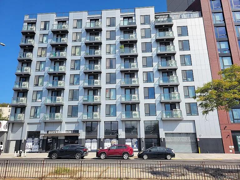 70-65 Queens Boulevard, Unit 3L photo 2