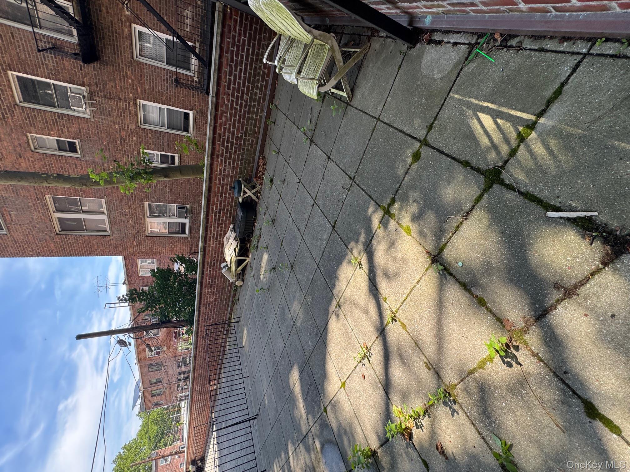 221 Mcdonald Avenue, Unit 1G photo 15