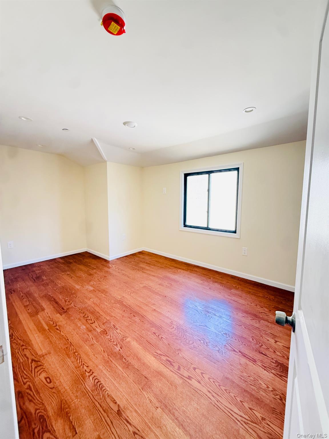 13918 Lakewood Avenue, Unit 2F photo 7