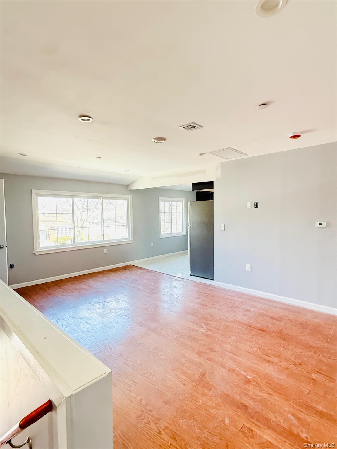 13922 Lakewood Avenue, Unit 2F photo 3