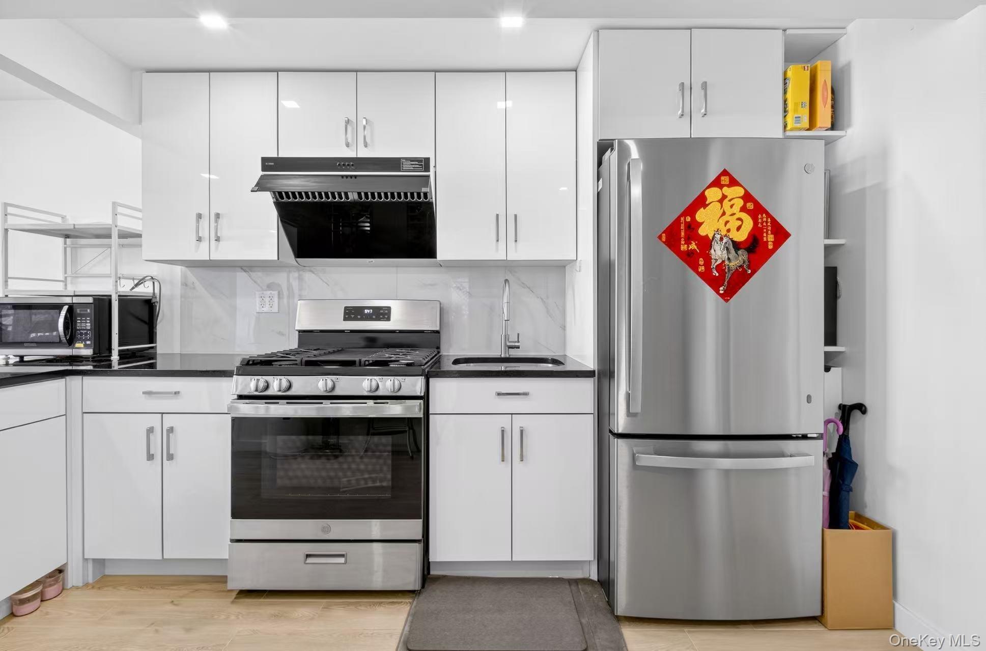 143-16 41st Avenue, Unit 4E photo 9