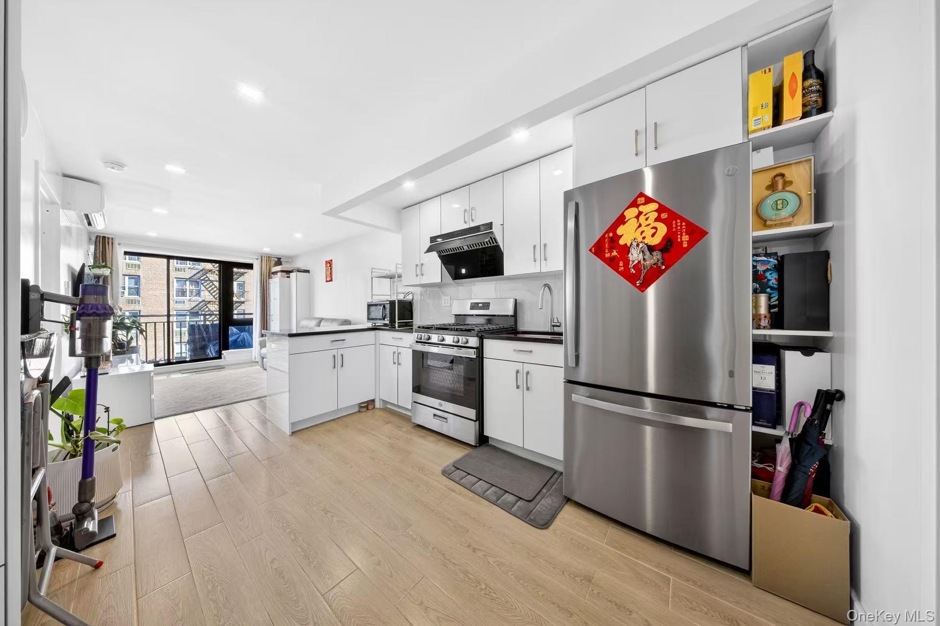 143-16 41st Avenue, Unit 4E photo 8