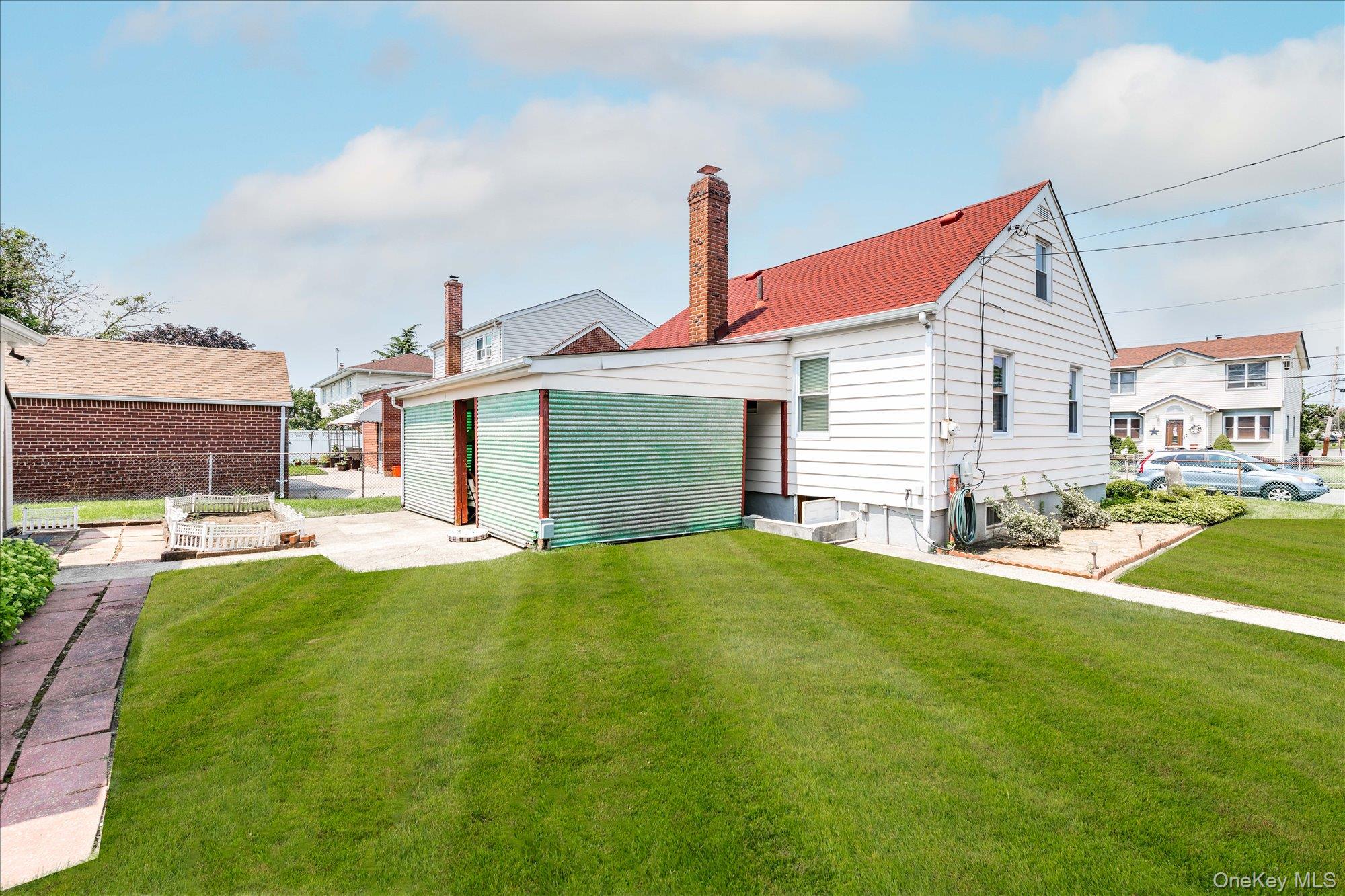 1267 Nelson Street – For Sale photo 5