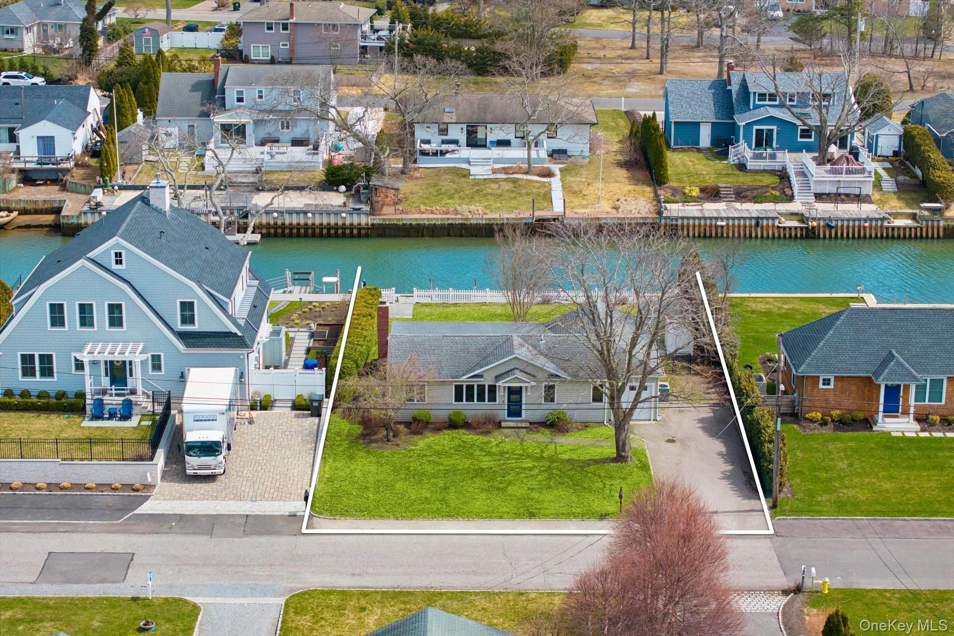 21 Tarpon Road – For Sale photo 2