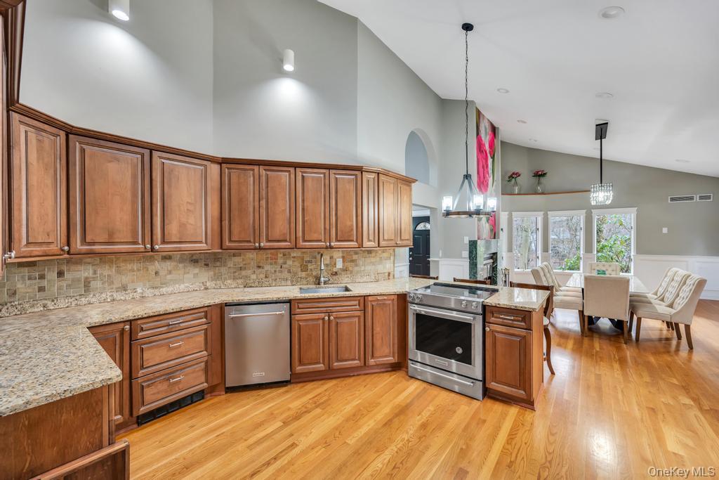 1 Audubon Gate – For Sale photo 13