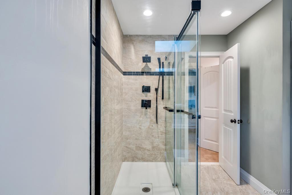 1 Audubon Gate – For Sale photo 22