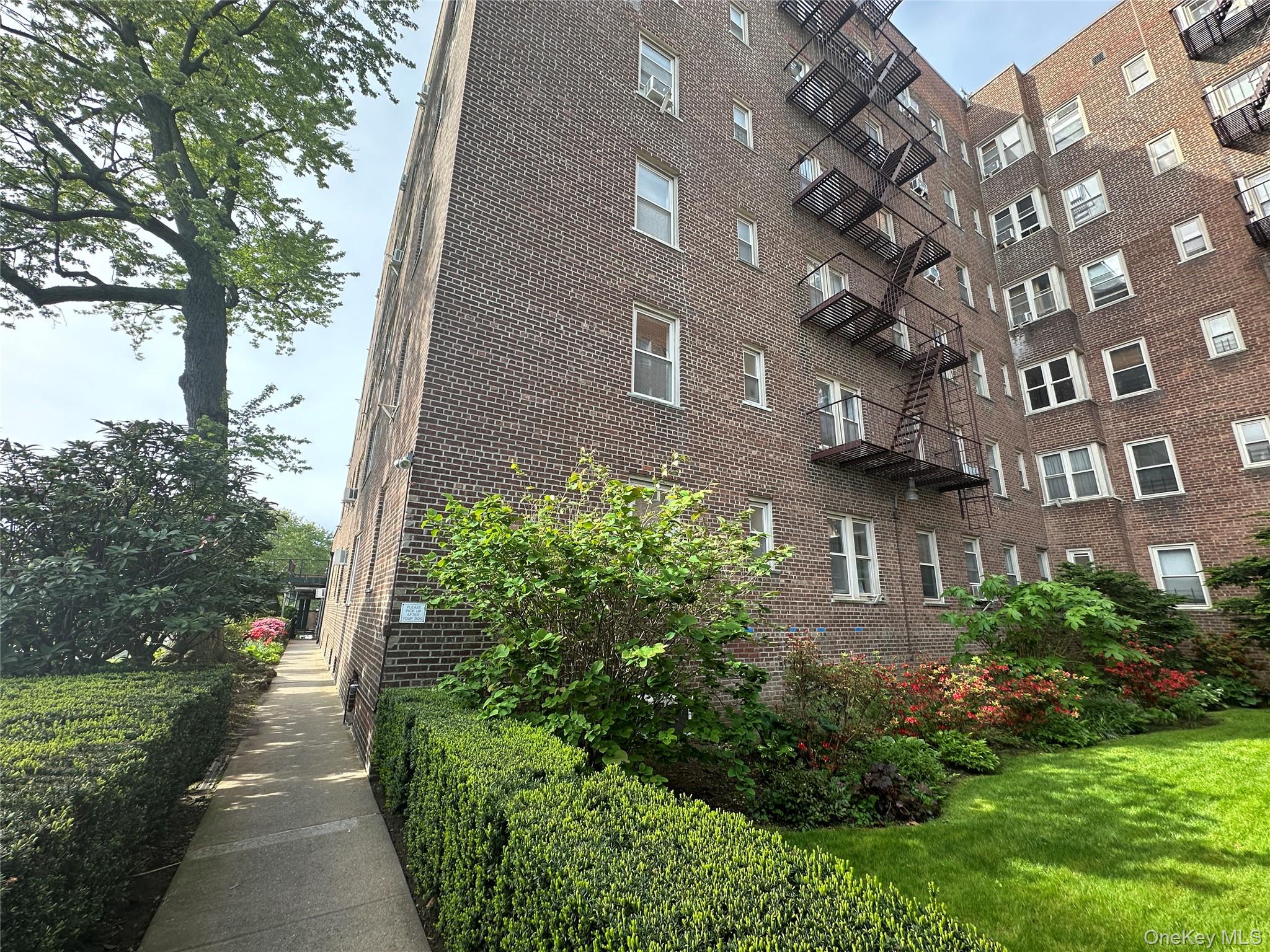 84-49 168th Street, Unit 4S photo 9