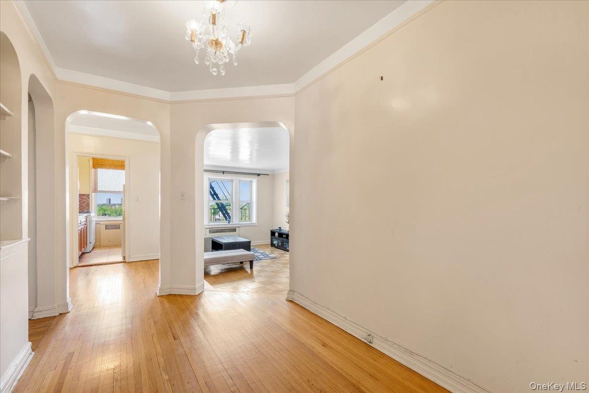 84-49 168th Street, Unit 4S photo 2