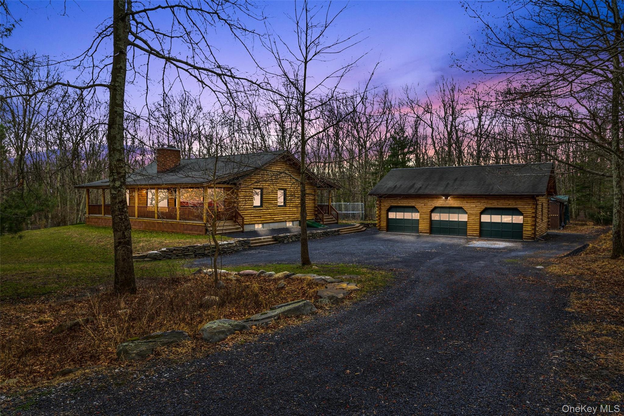 563 Peenpack Trail – For Sale