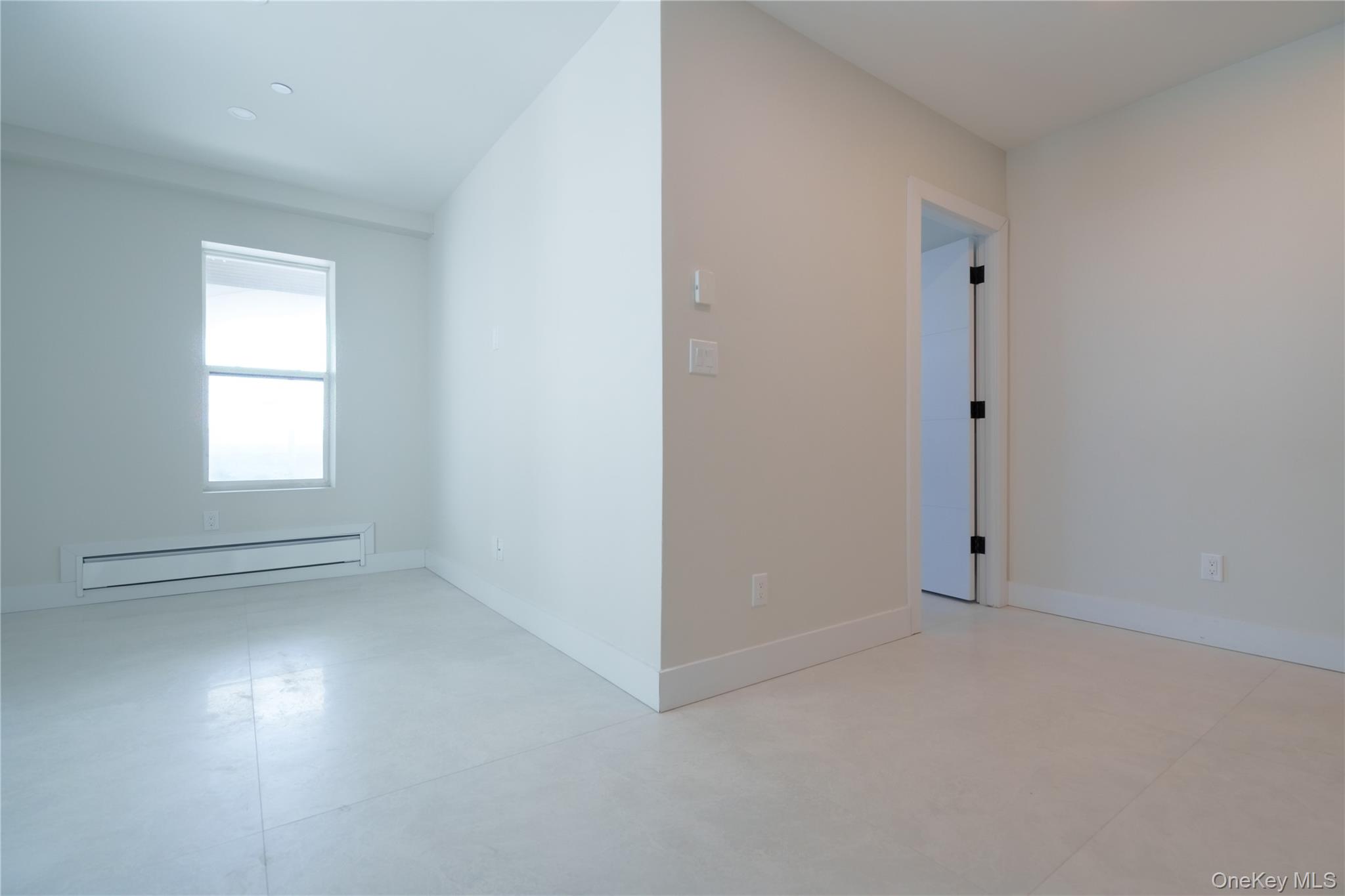 315 W Broadway, Unit 1H photo 17