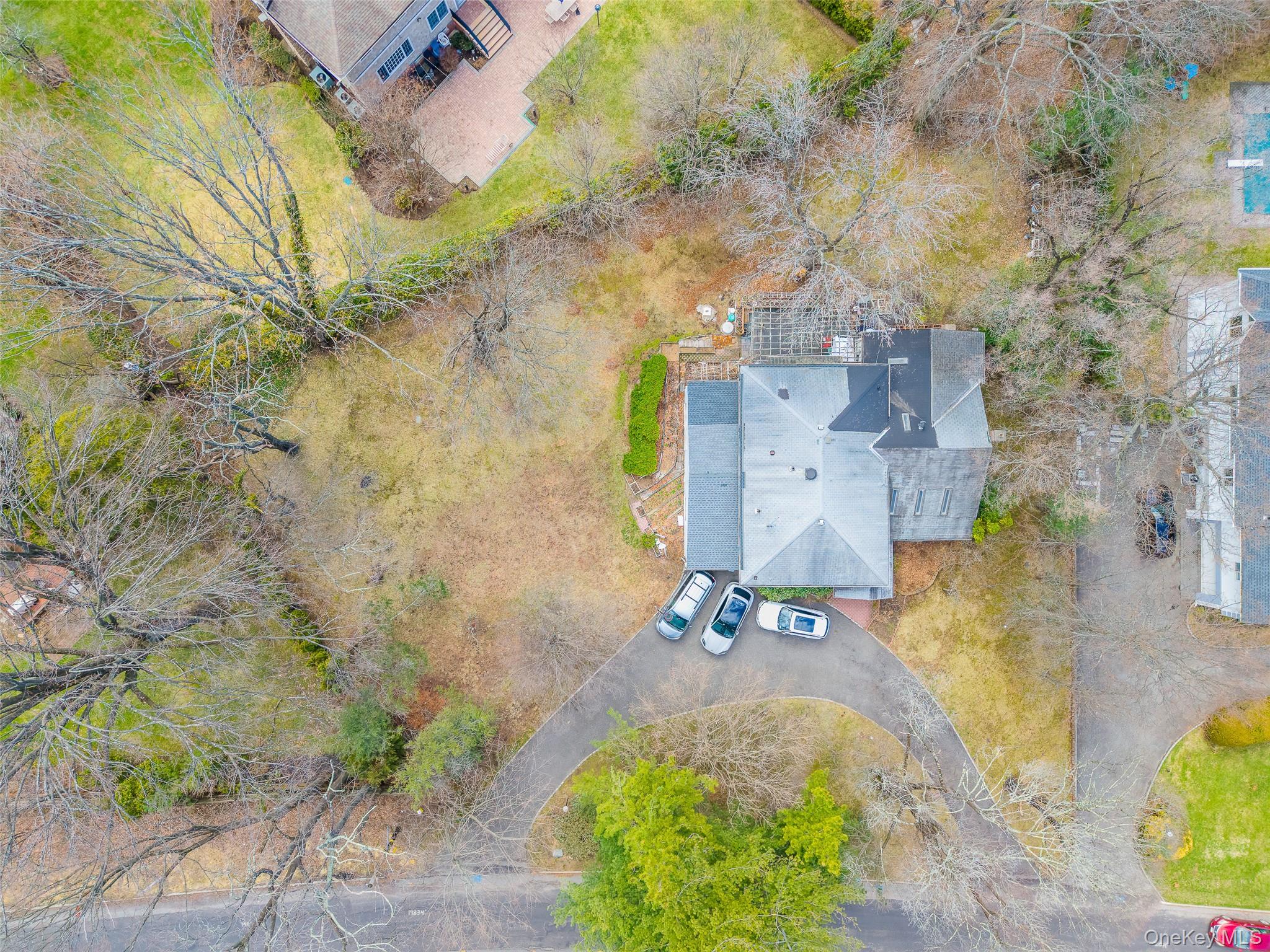 71 Horace Harding Boulevard – For Sale photo 15