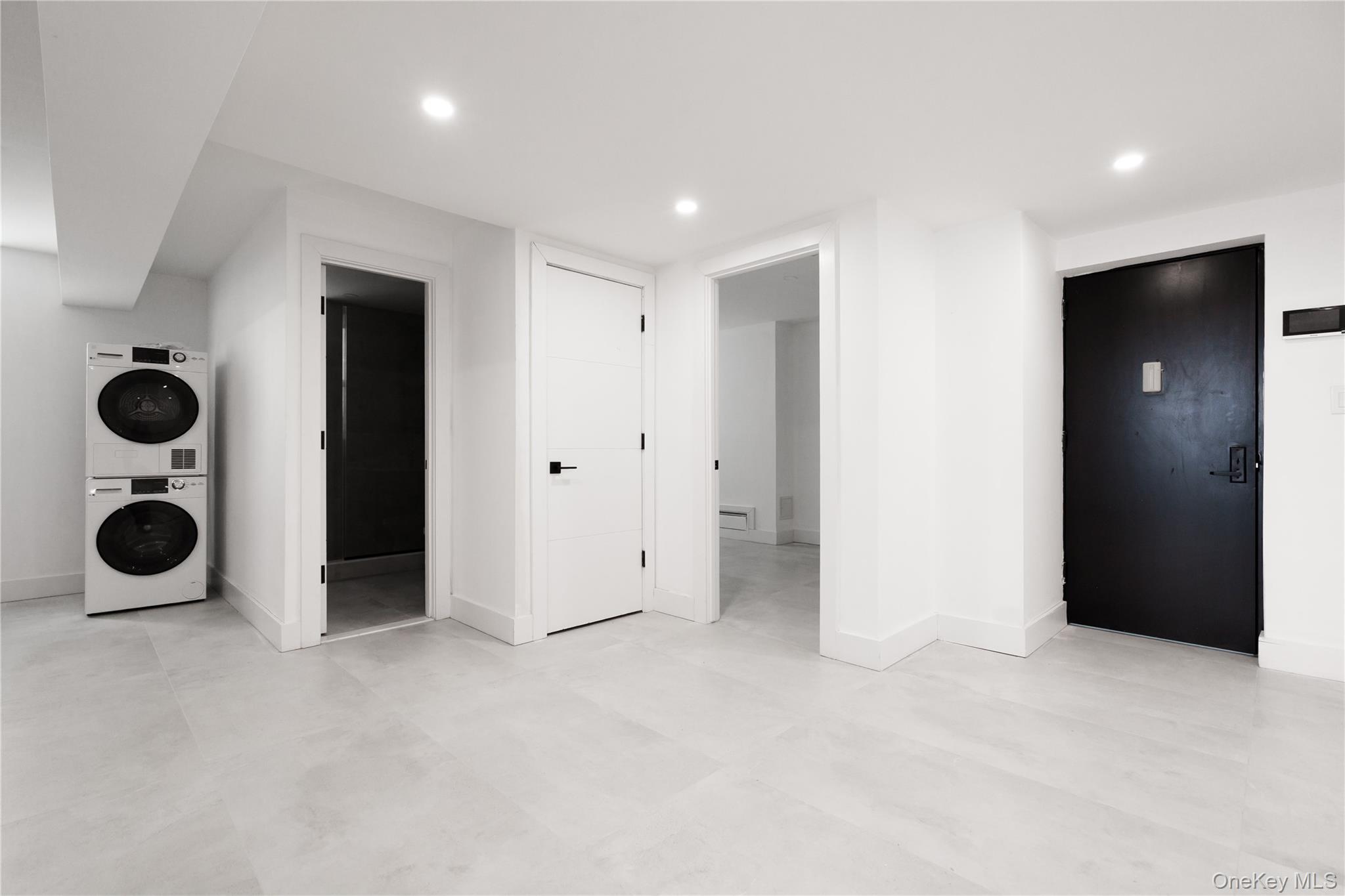 315 W Broadway, Unit BW photo 16