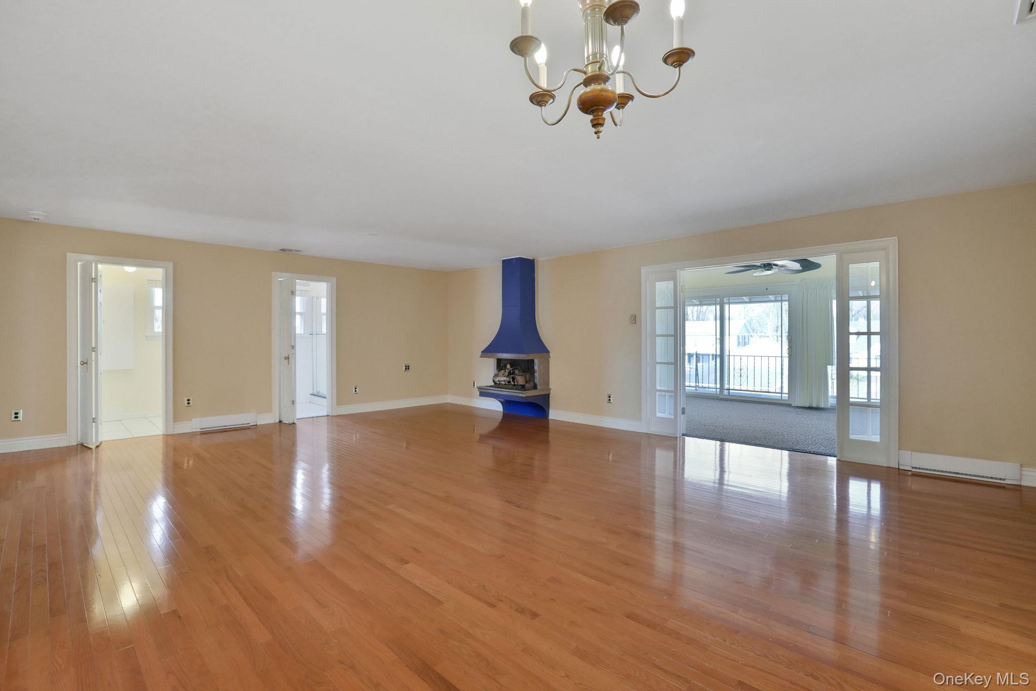 411 Albany Avenue – For Sale photo 12