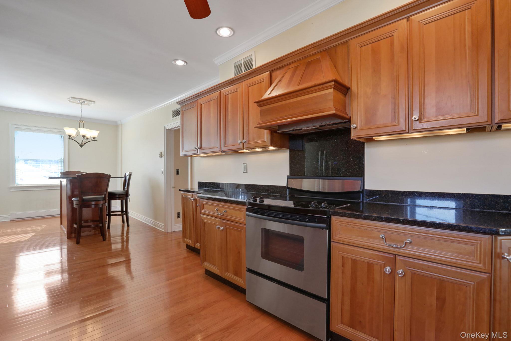 411 Albany Avenue – For Sale photo 13