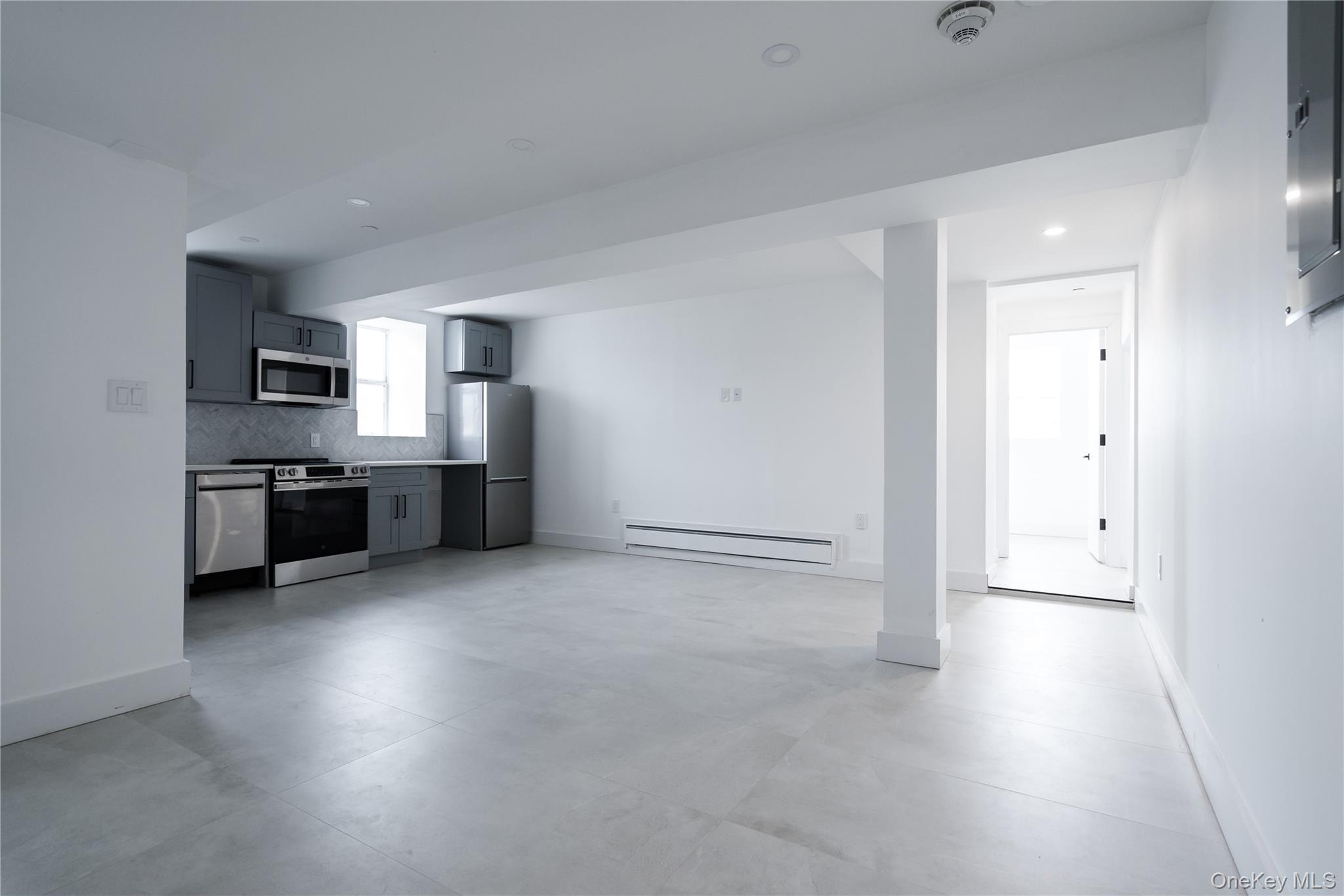 315 W Broadway, Unit BE photo 10