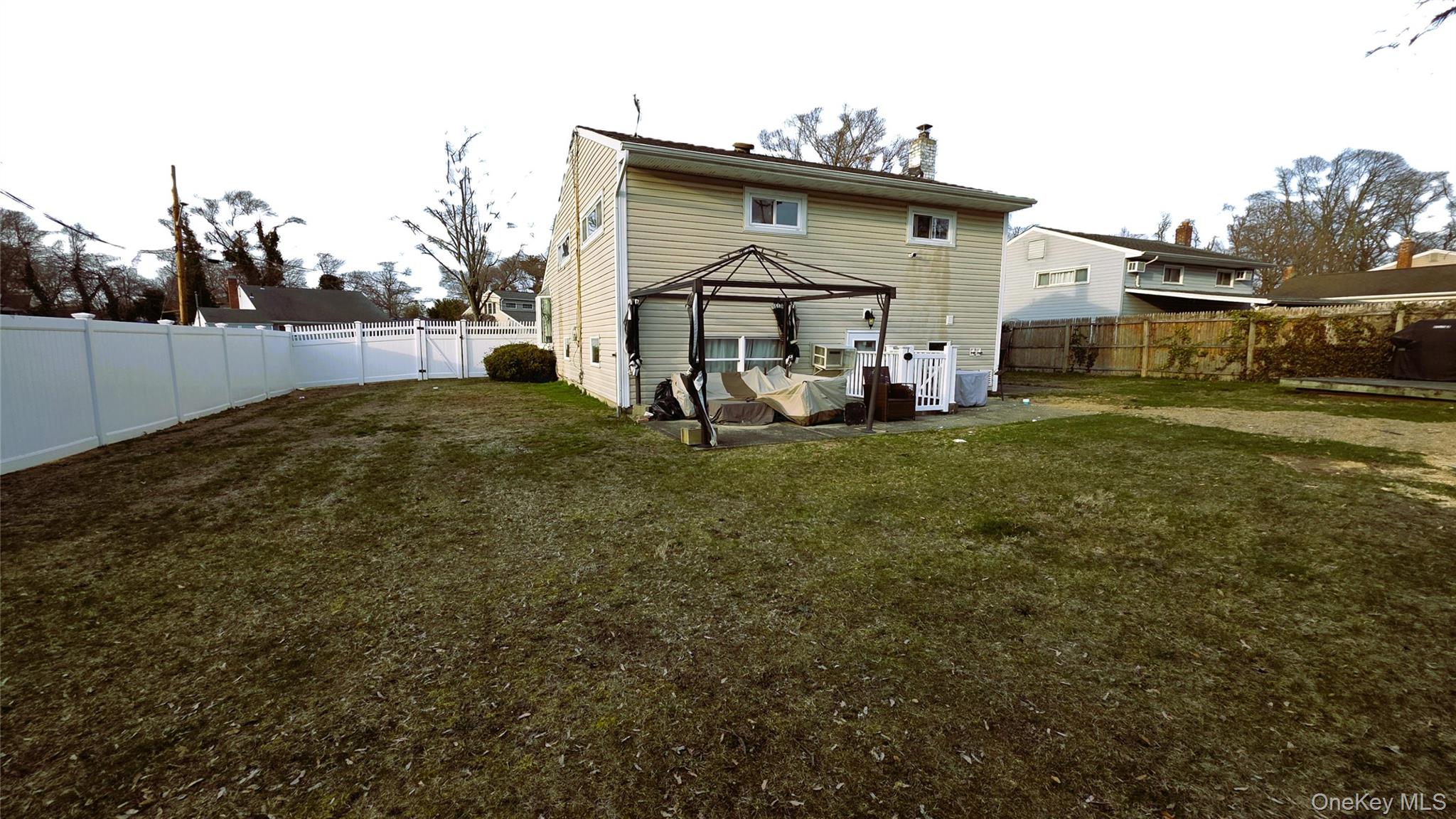 8 Lion Lane – For Sale photo 5