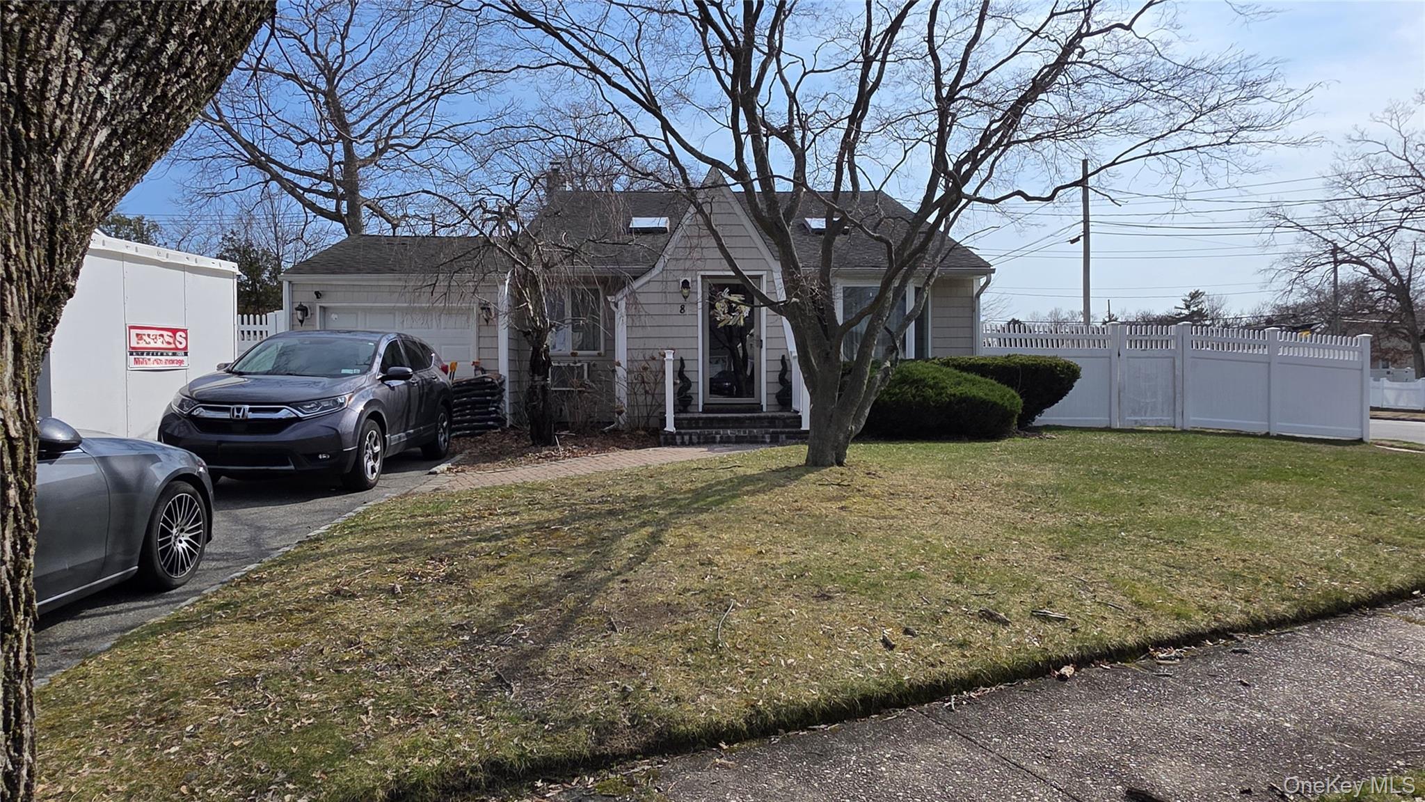 8 Lion Lane – For Sale photo 16