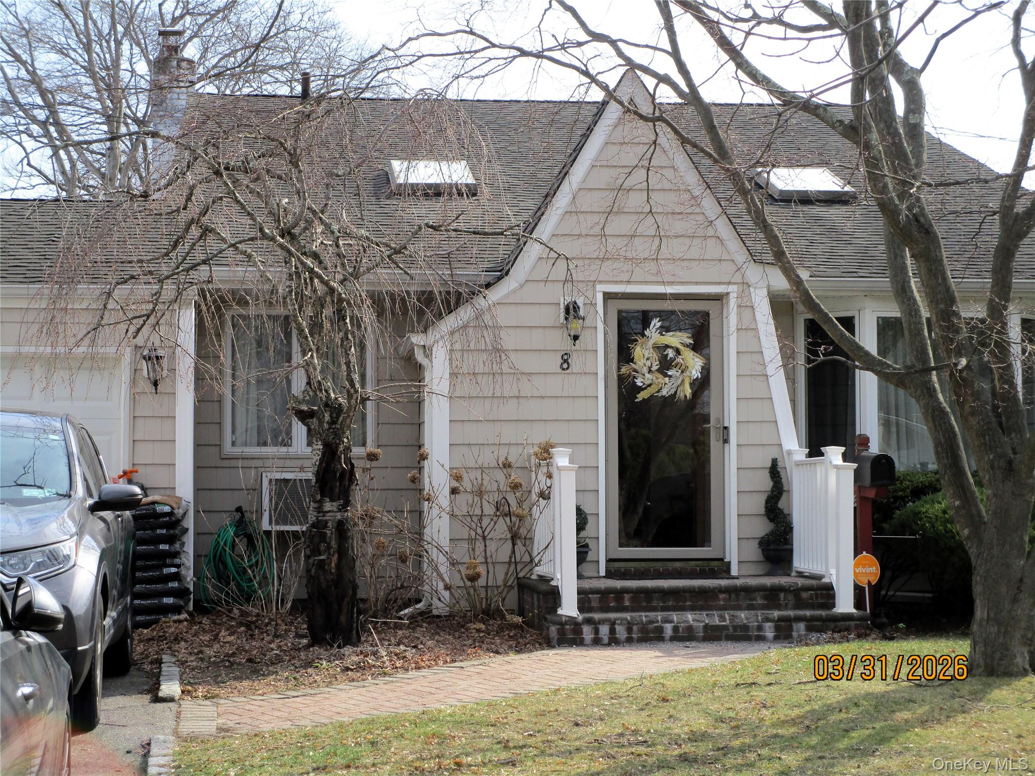 8 Lion Lane – For Sale