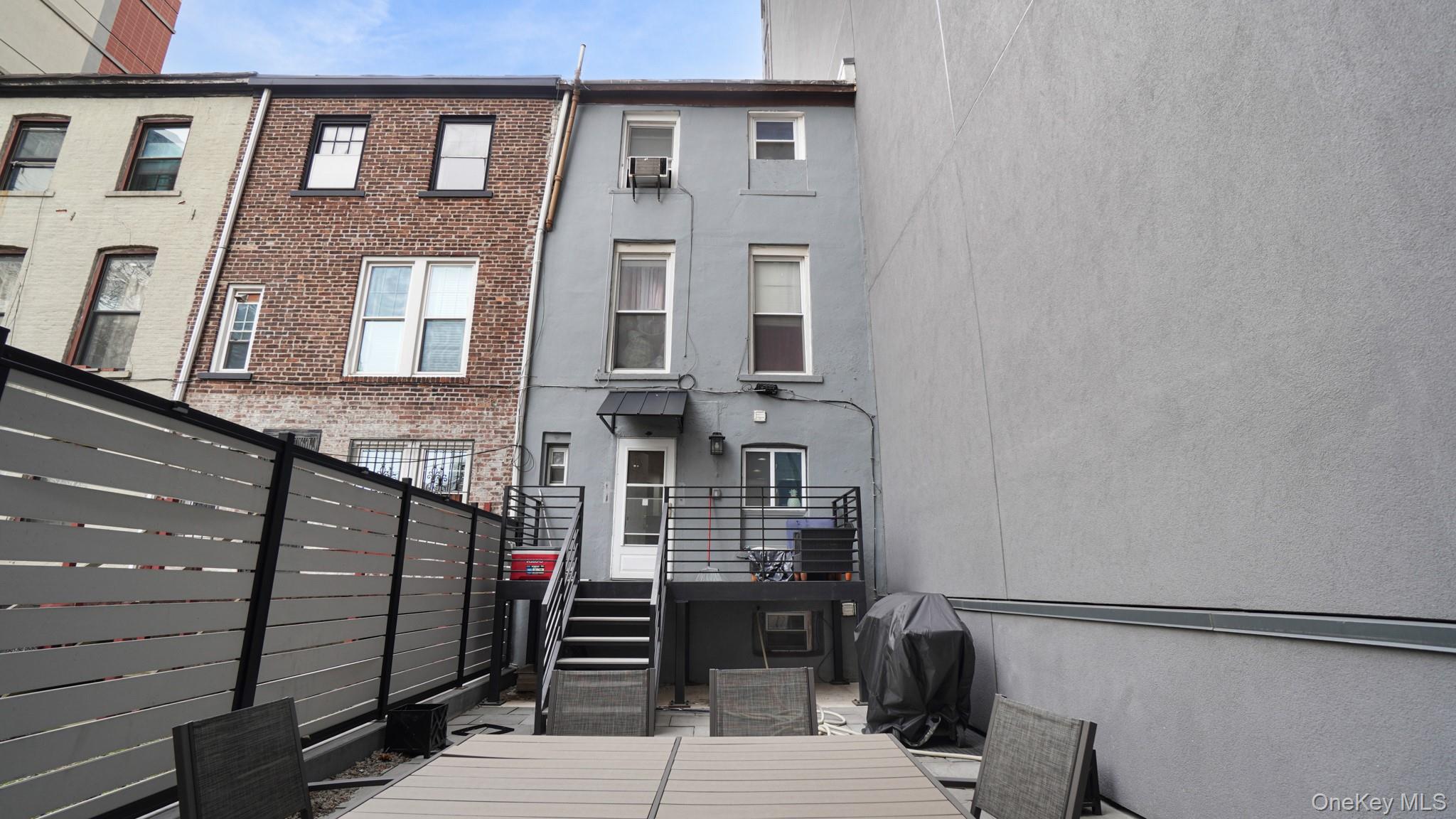 120 4th Avenue – For Sale photo 16