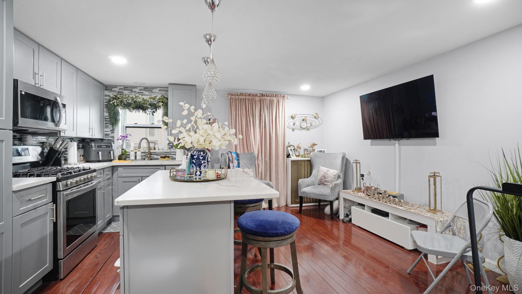 120 4th Avenue – For Sale photo 12