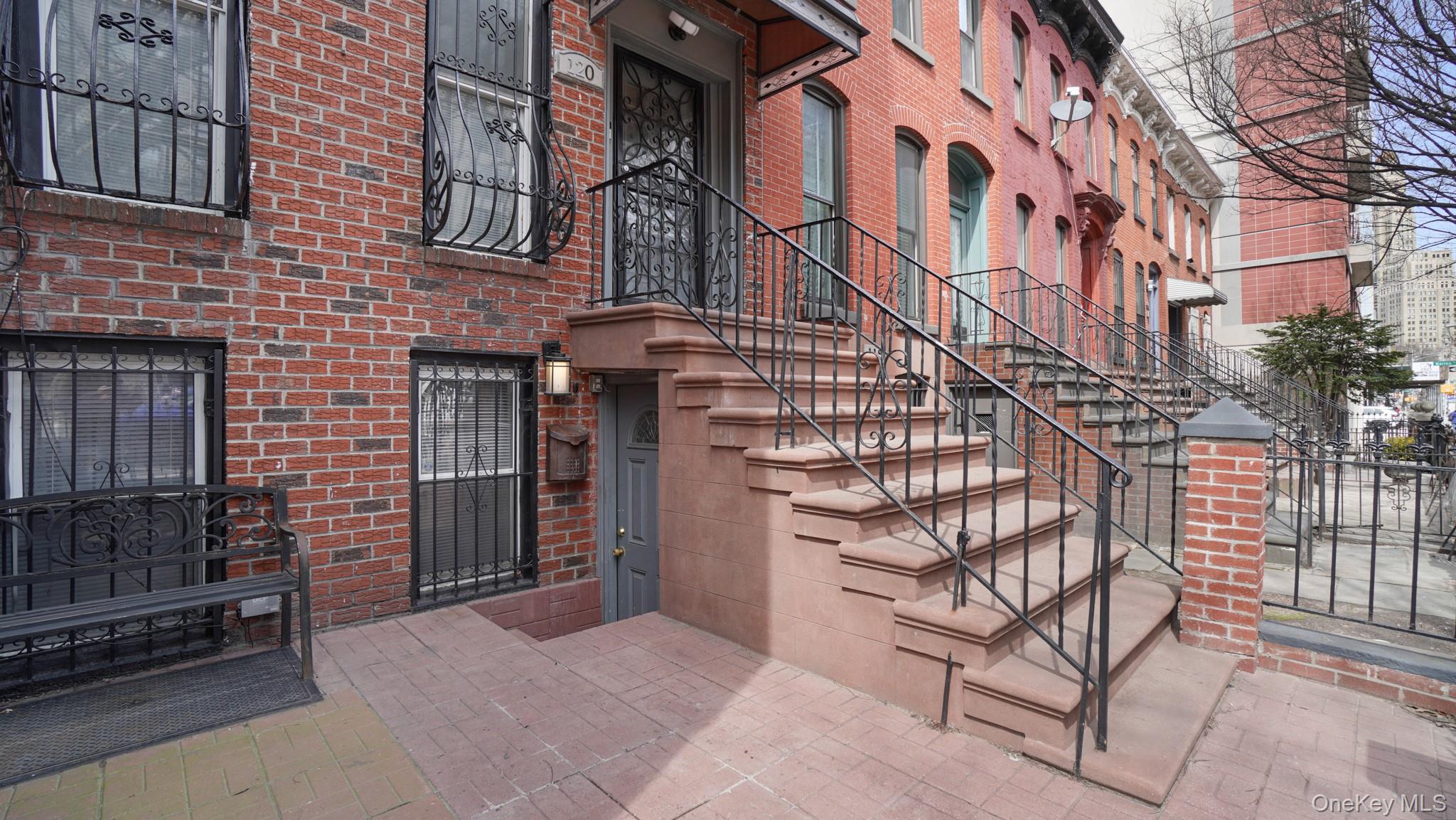120 4th Avenue – For Sale photo 2