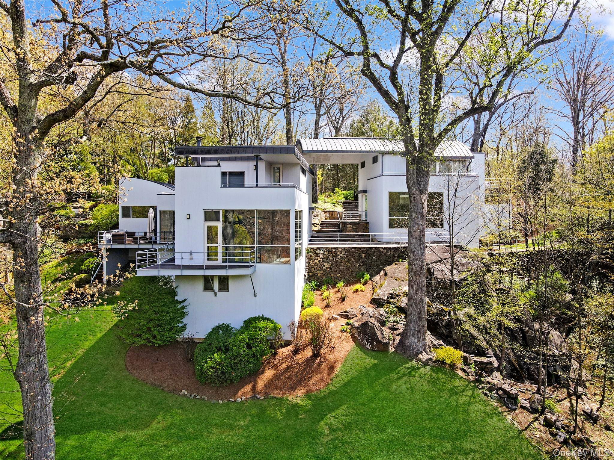 54 Cross Pond Road – For Sale