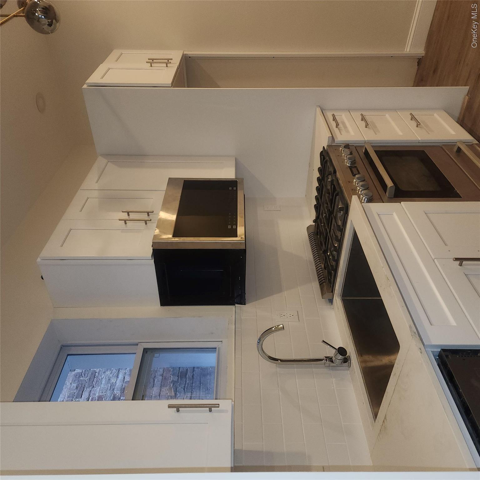 93 Elliott Avenue, Unit 2