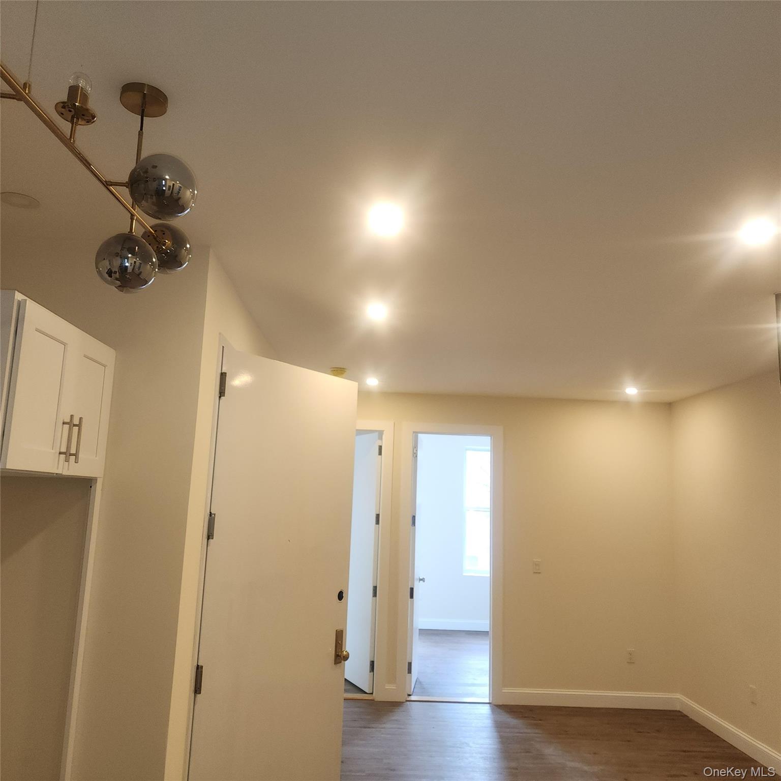 93 Elliott Avenue, Unit 2 photo 8