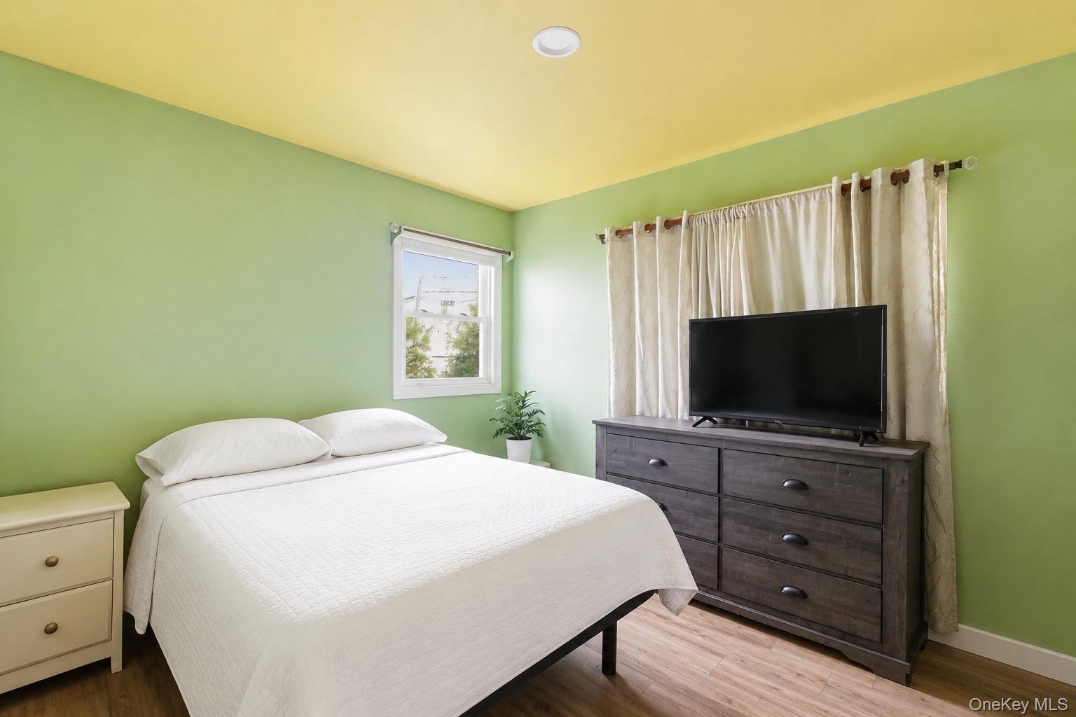 1016 Howells Road – For Sale photo 8