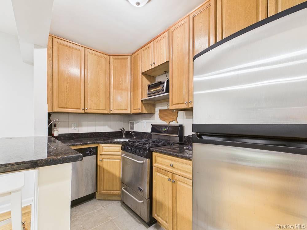 6515 Alderton Street, Unit 3F photo 11