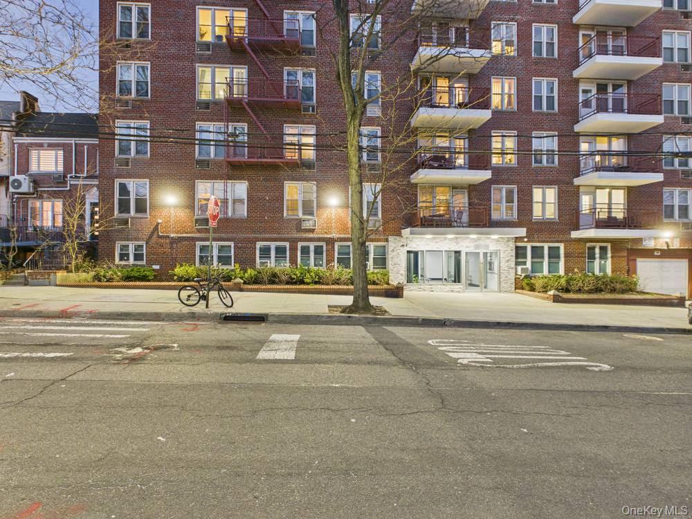 6515 Alderton Street, Unit 3F photo 4
