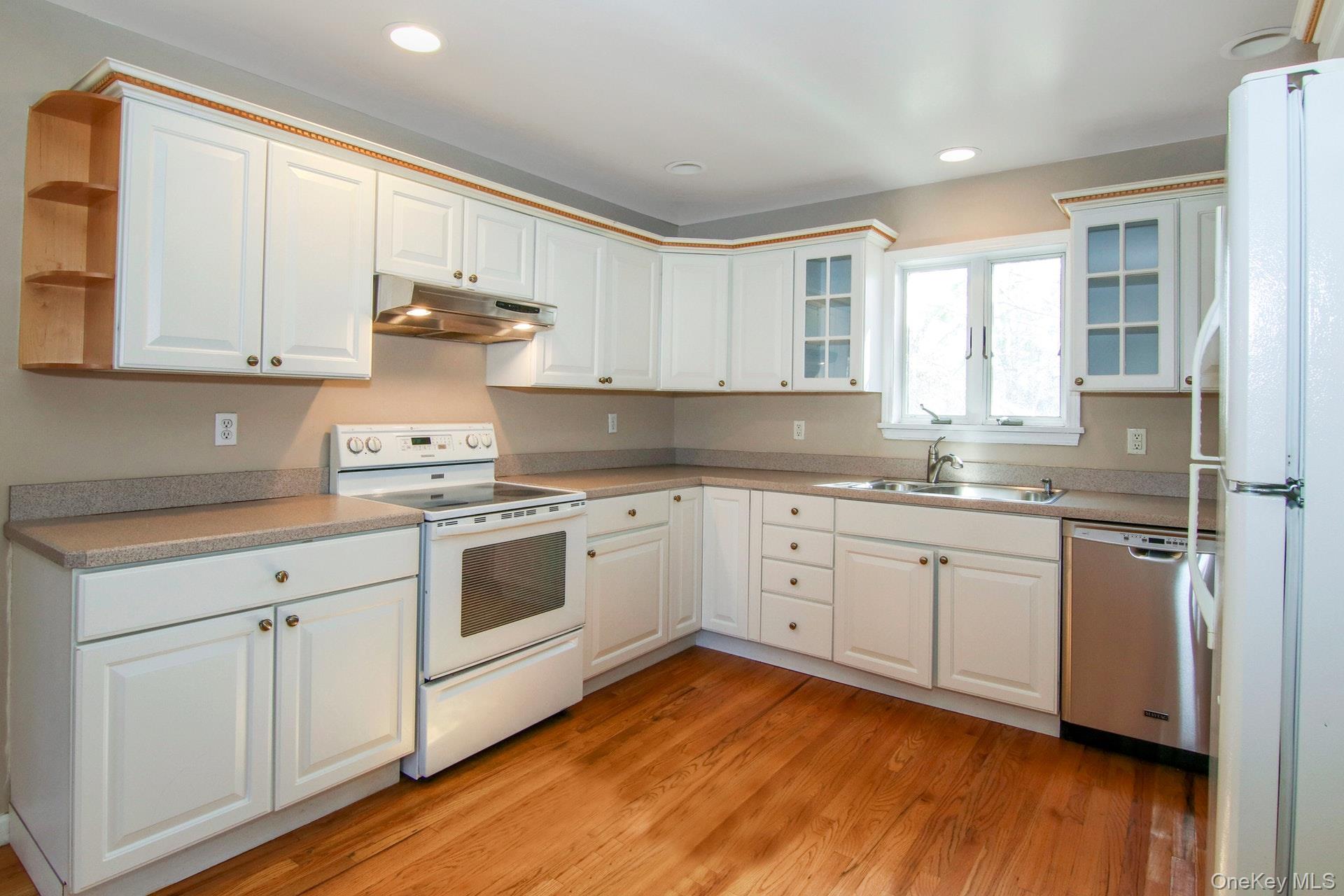 4 Manor Place – For Sale photo 9