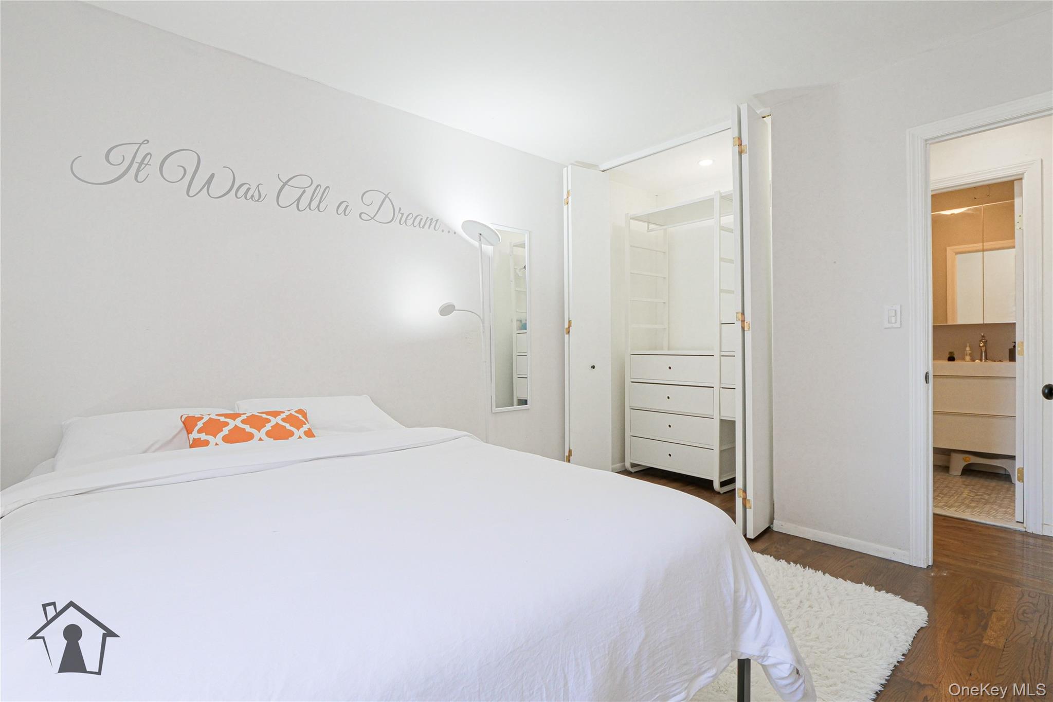 54 Erasmus Street, Unit 2D photo 18