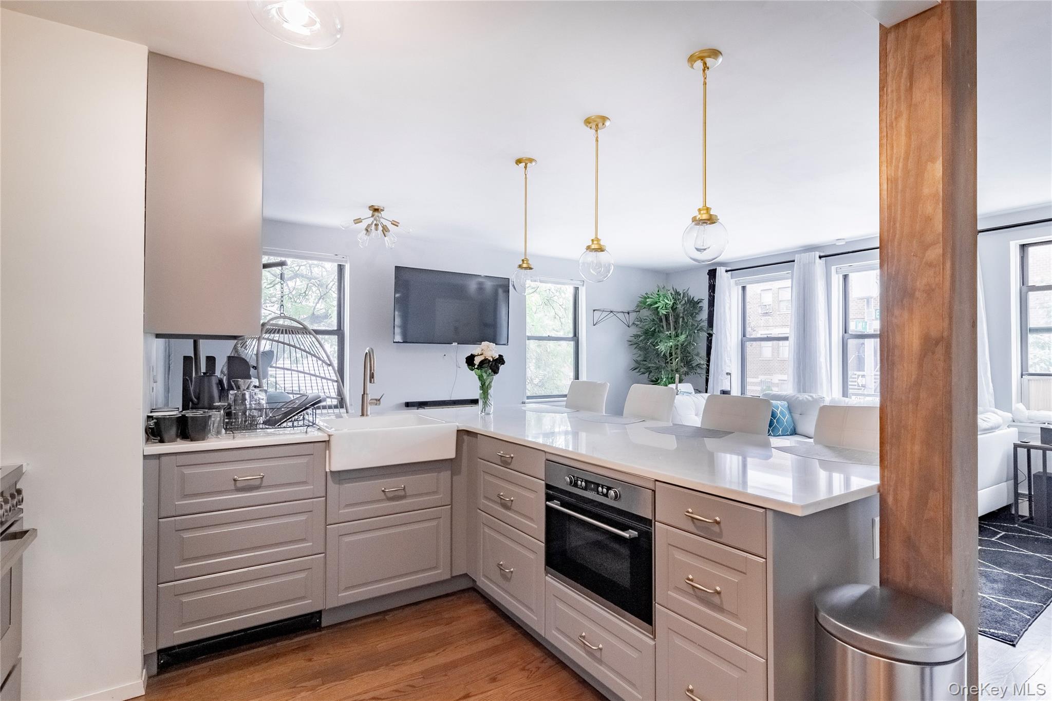 54 Erasmus Street, Unit 2D photo 2