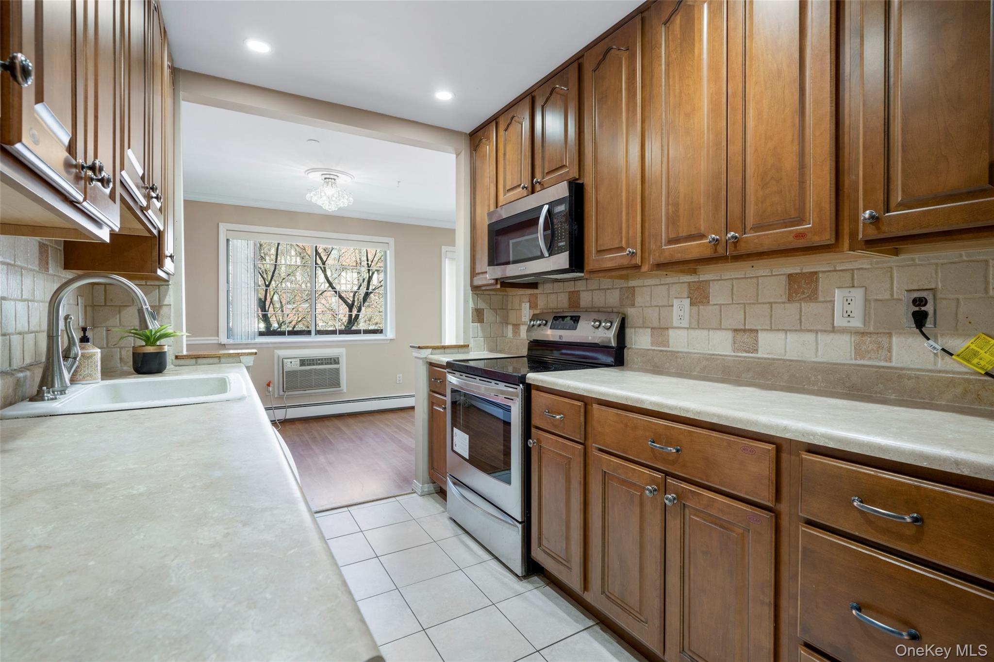 55 N Broadway Avenue, Unit 3-14 photo 22