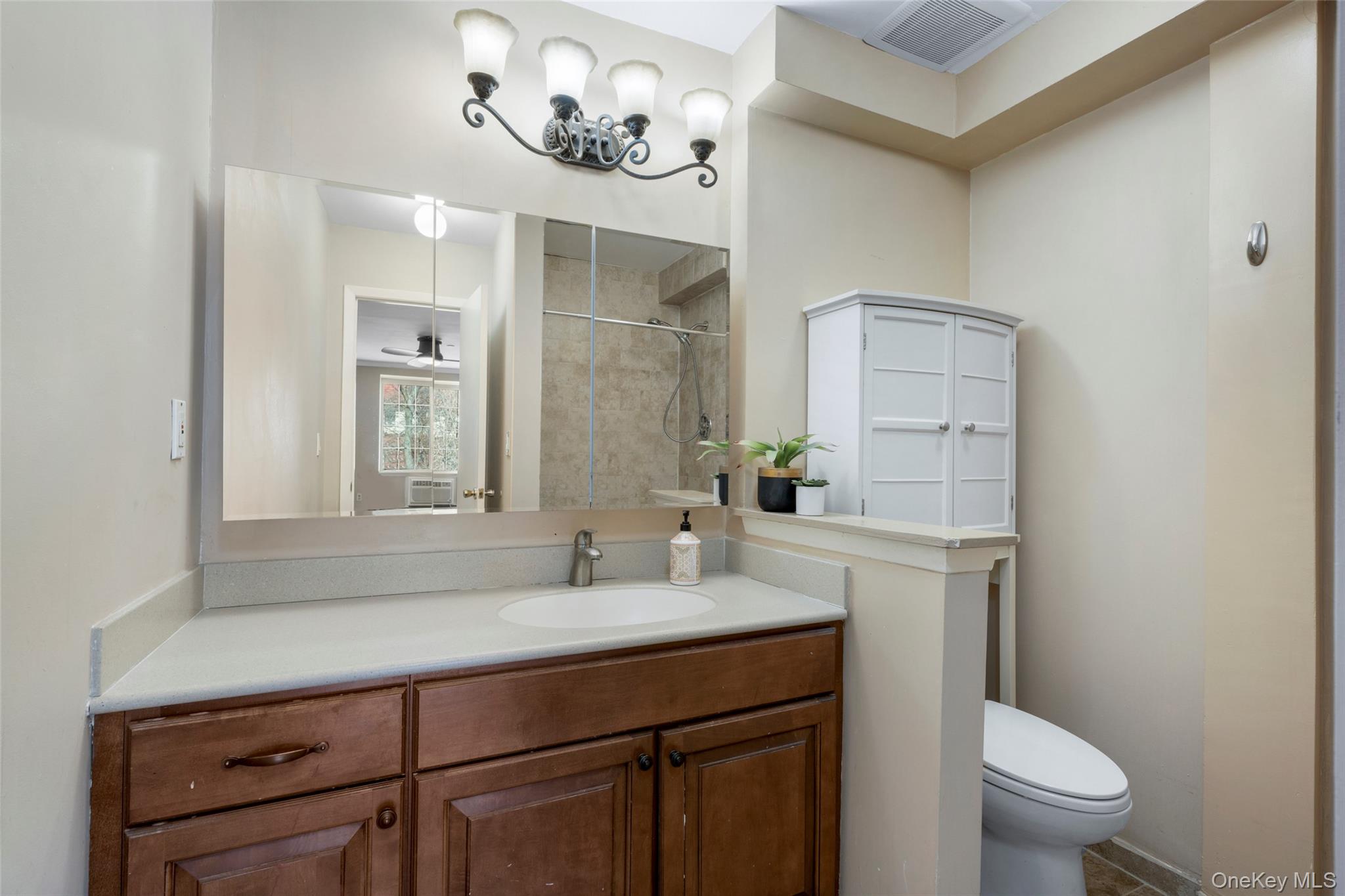 55 N Broadway Avenue, Unit 3-14 photo 28