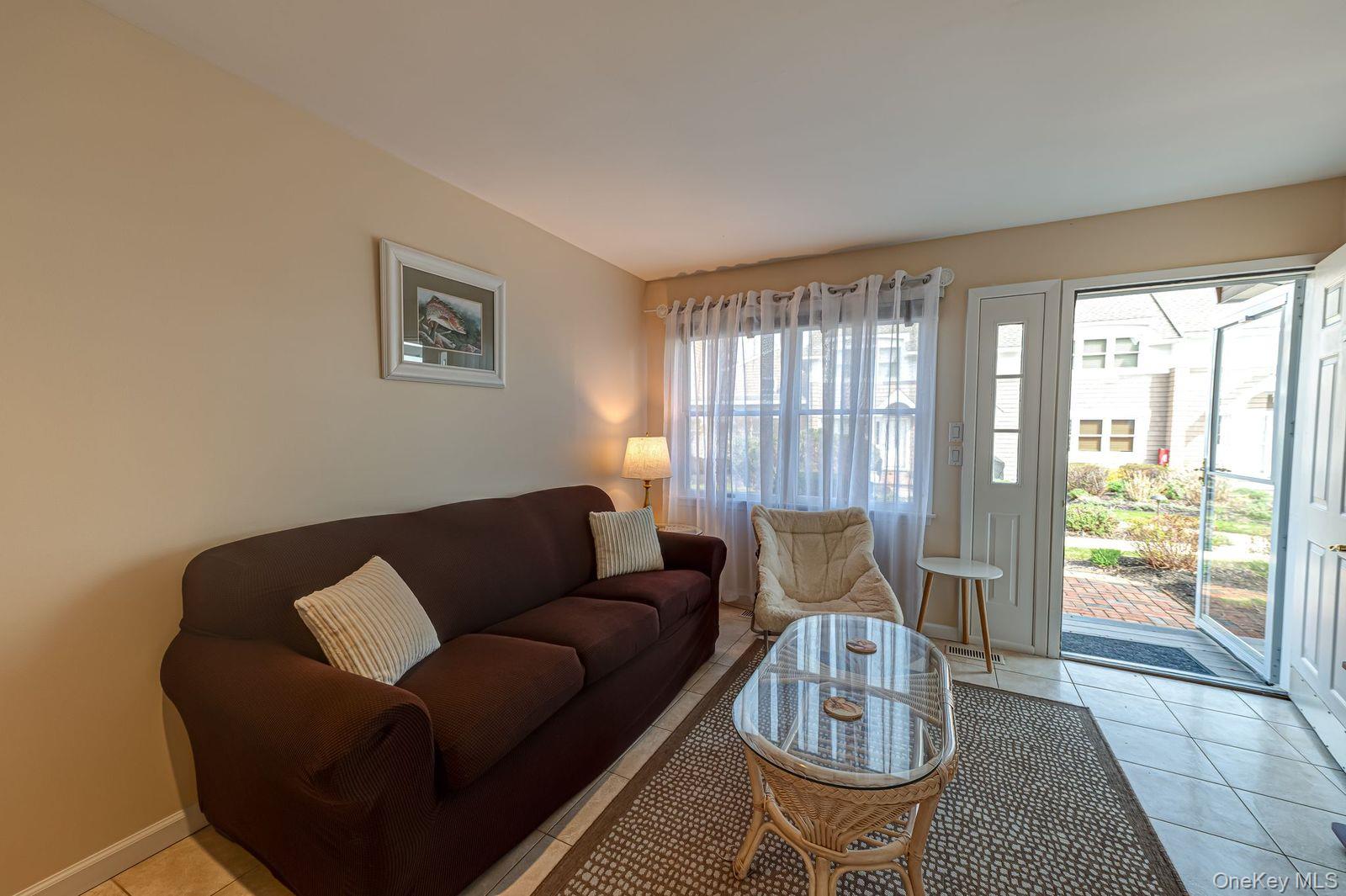49 Canoe Place Road, Unit 212 photo 4