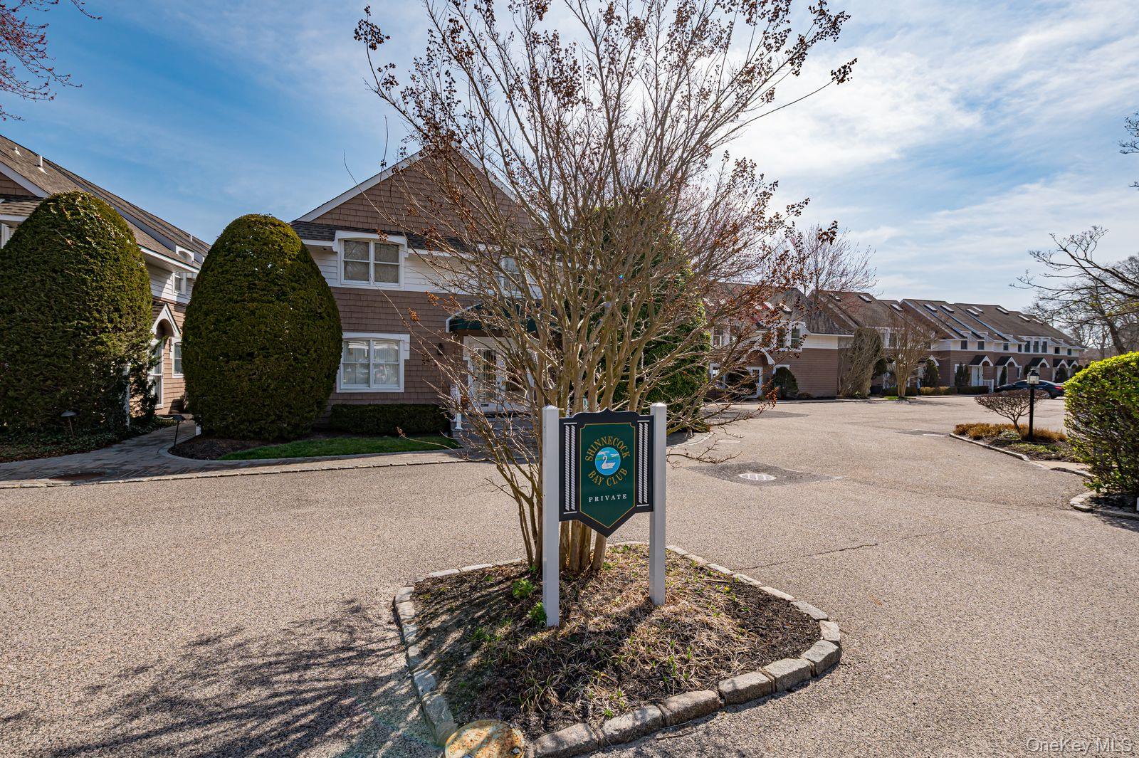 49 Canoe Place Road, Unit 212 photo 2